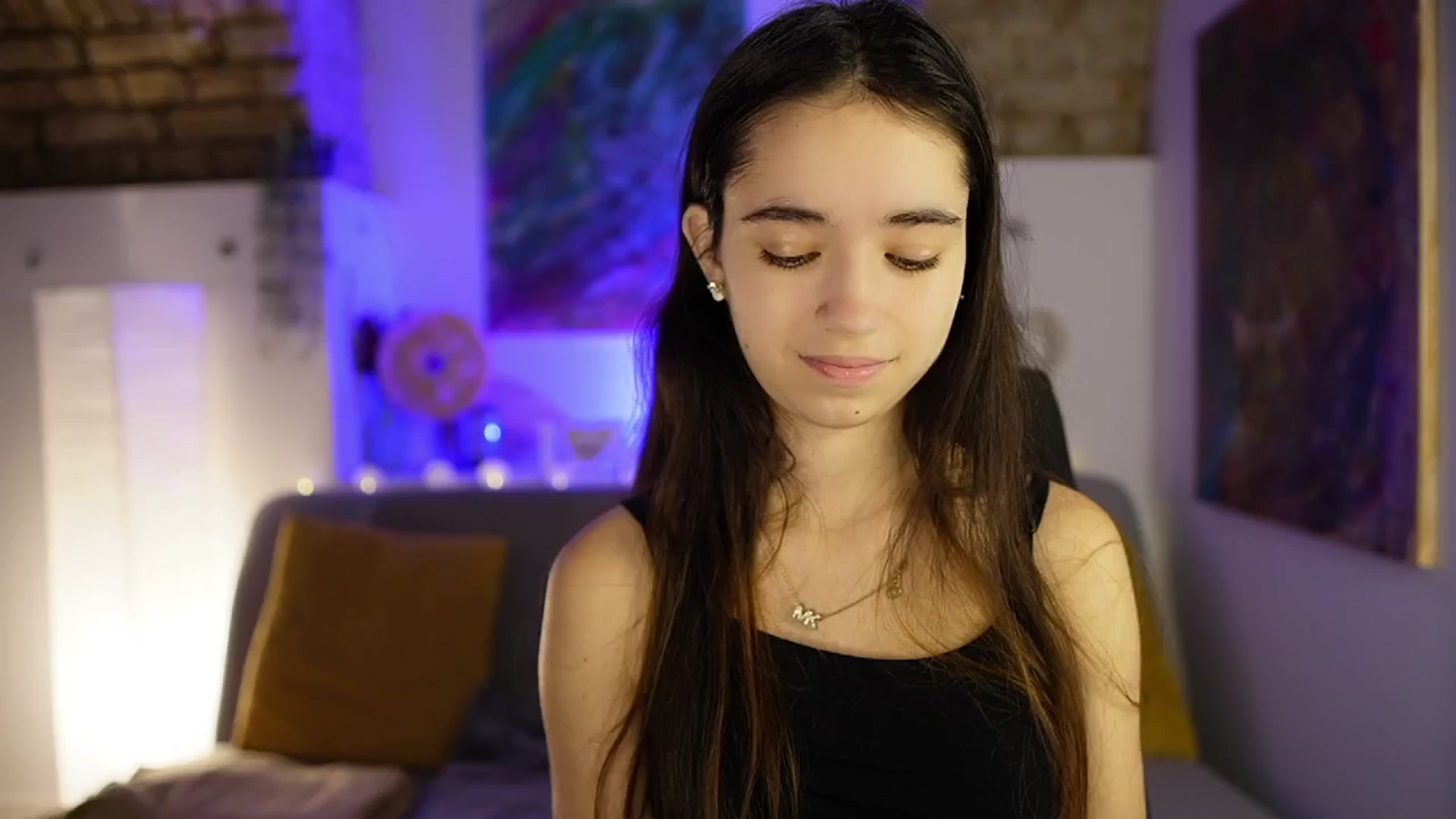 Gallery image thumbnail from Gia_Paige18's myfreecams stream on, 12/18/2024, 09:28 image 18 of 20
