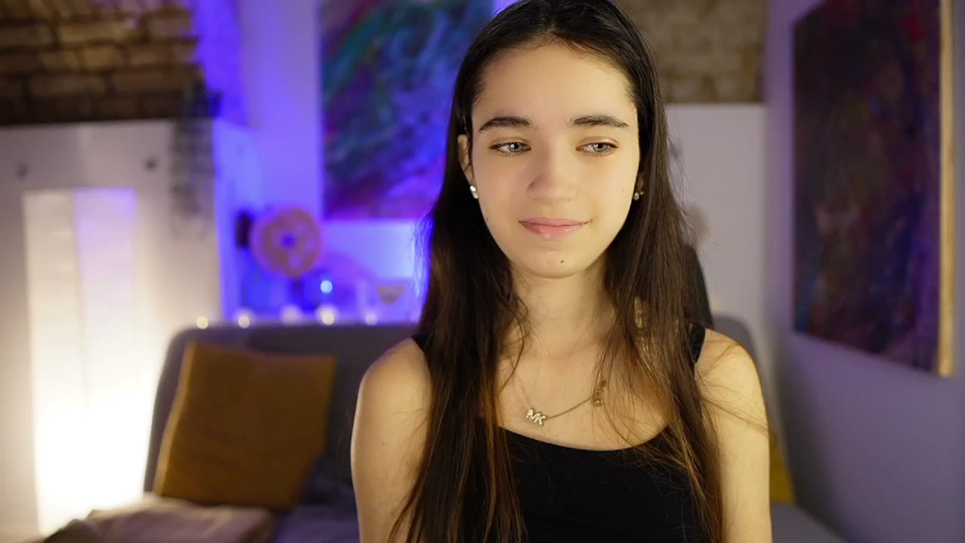 Gallery image thumbnail from Gia_Paige18's myfreecams stream on, 12/18/2024, 09:28 image 15 of 20