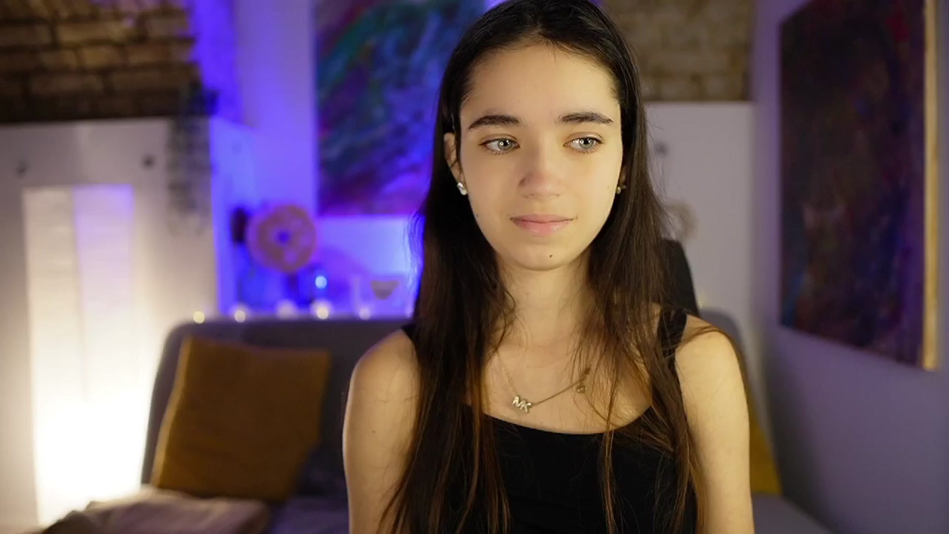 Gallery image thumbnail from Gia_Paige18's myfreecams stream on, 12/18/2024, 09:28 image 5 of 20