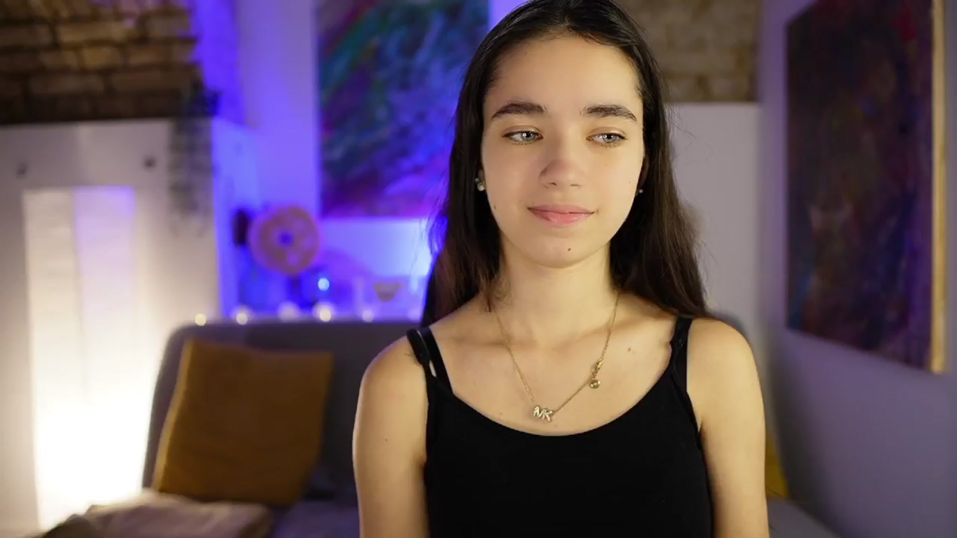 Gallery image thumbnail from Gia_Paige18's myfreecams stream on, 12/18/2024, 13:33 image 8 of 20