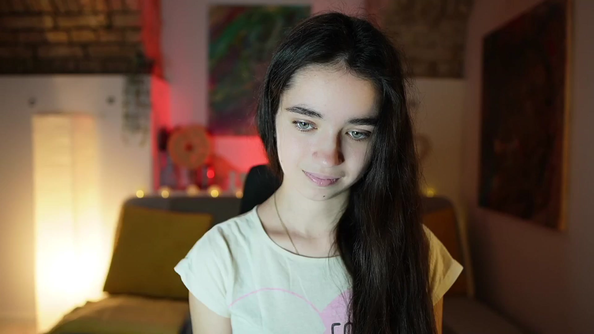 Gallery image thumbnail from Gia_Paige18's myfreecams stream on, 12/21/2024, 10:49 image 2 of 20