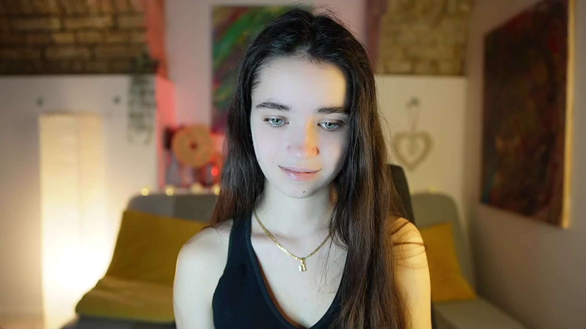 Gallery image thumbnail from Gia_Paige18's myfreecams stream on, 12/22/2024, 10:15 image 4 of 20