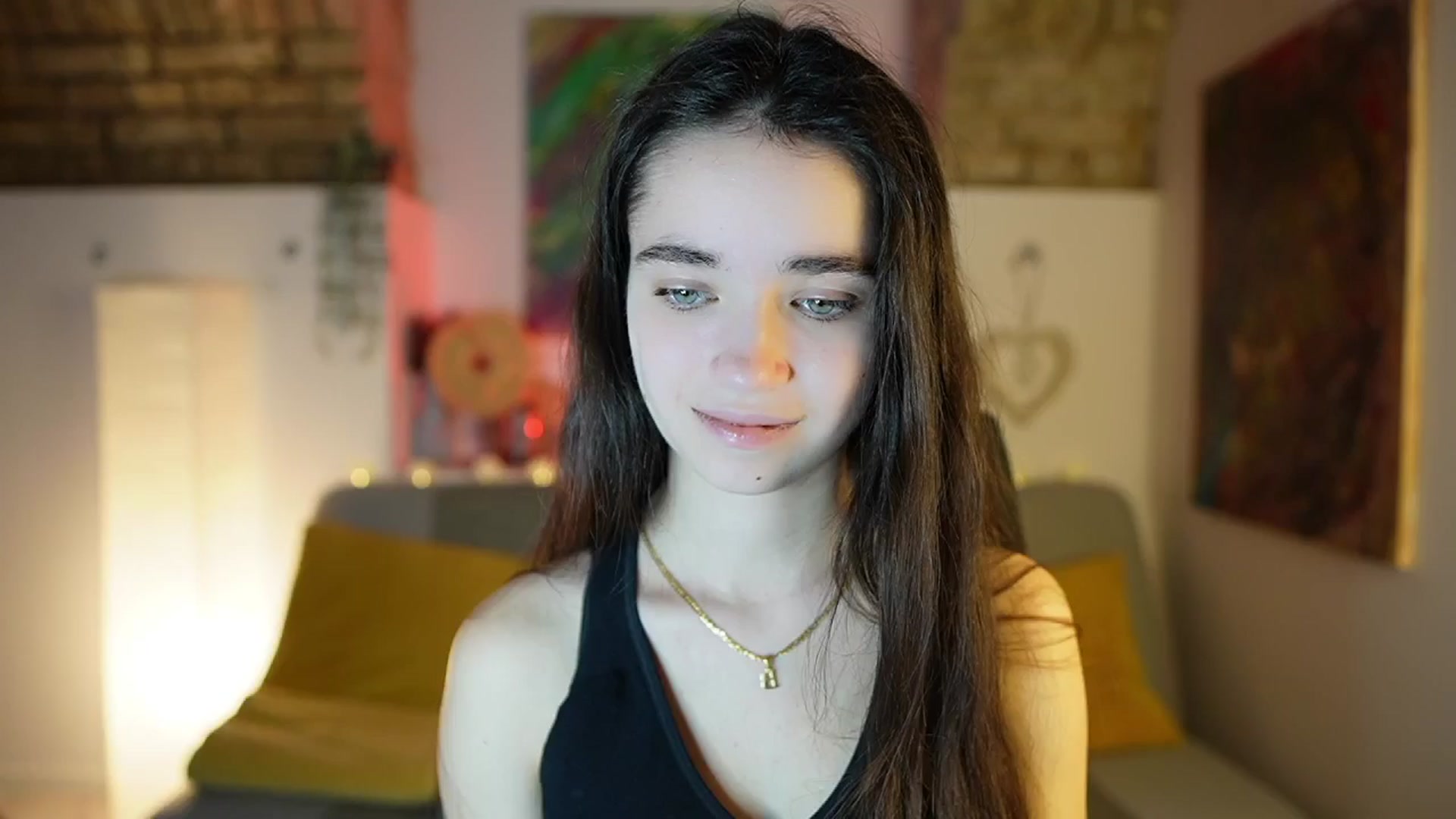 Gallery image thumbnail from Gia_Paige18's myfreecams stream on, 12/22/2024, 10:15 image 1 of 20