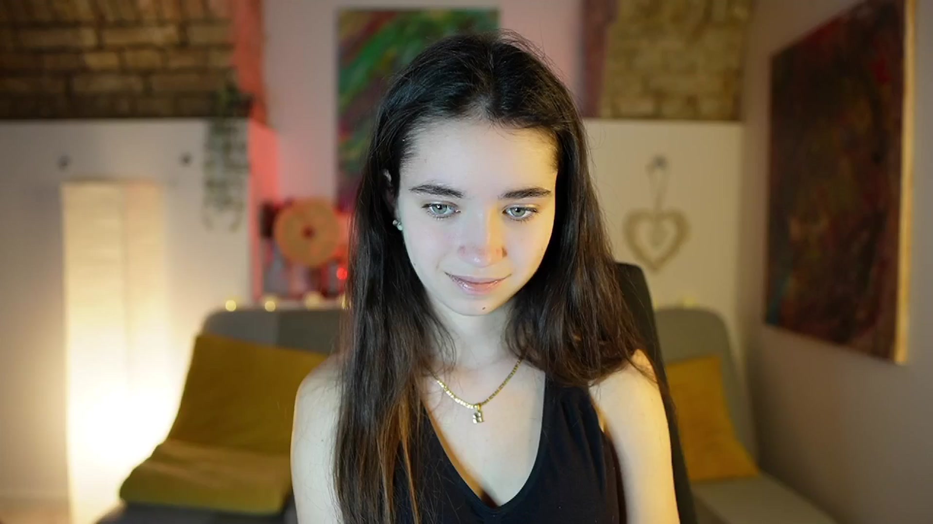 Gallery image thumbnail from Gia_Paige18's myfreecams stream on, 12/22/2024, 11:13 image 9 of 20