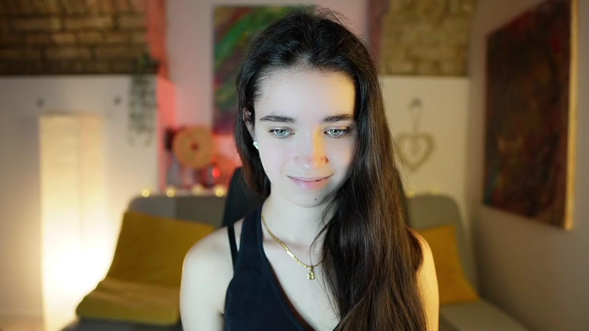Gallery image thumbnail from Gia_Paige18's myfreecams stream on, 12/22/2024, 12:20 image 8 of 20