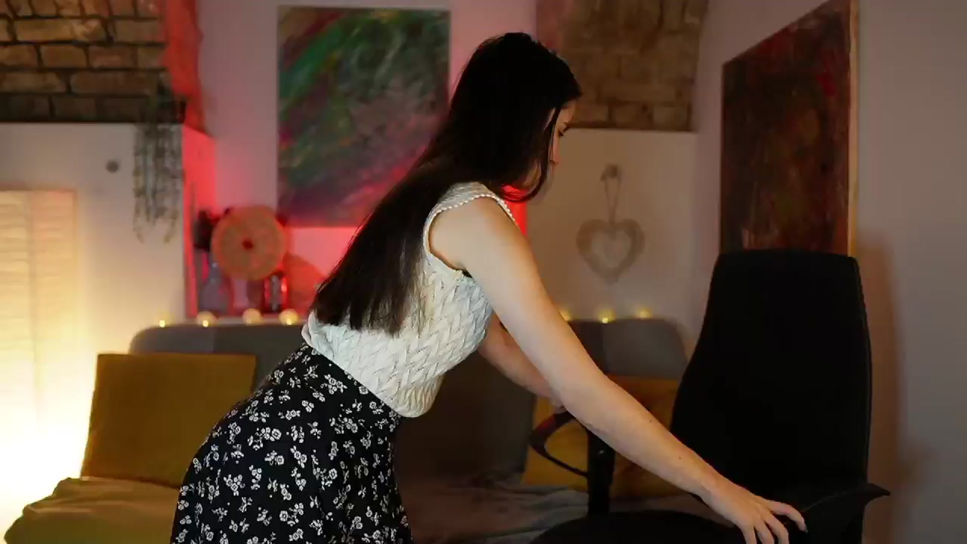 Gallery image thumbnail from Gia_Paige18's myfreecams stream on, 01/03/2025, 12:49 image 13 of 20