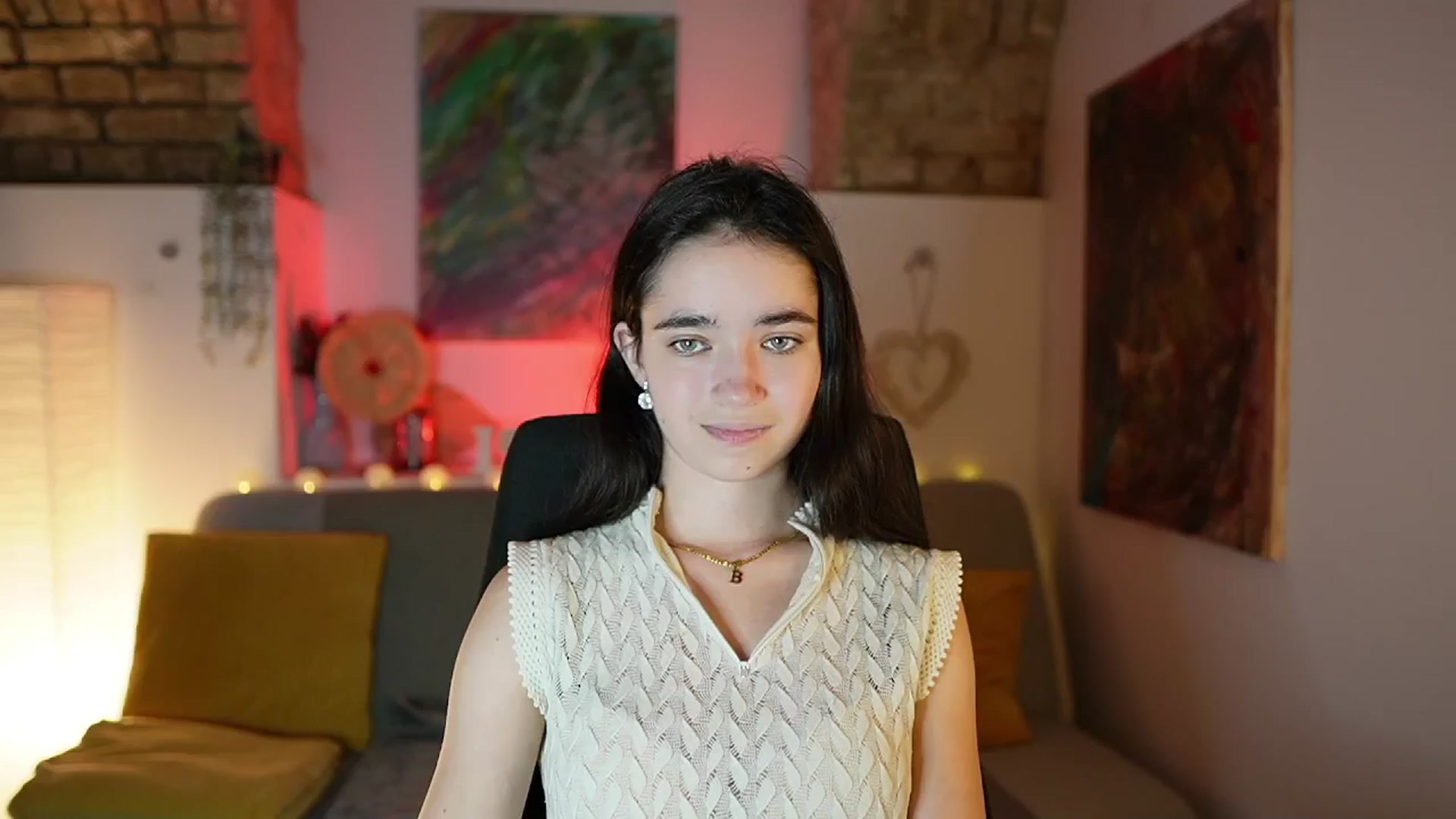 Gallery image thumbnail from Gia_Paige18's myfreecams stream on, 01/03/2025, 13:35 image 7 of 20