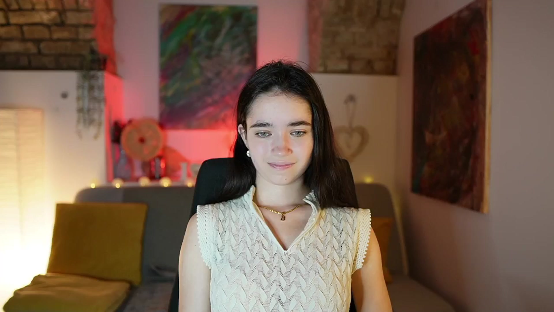 Gallery image thumbnail from Gia_Paige18's myfreecams stream on, 01/03/2025, 13:35 image 11 of 20