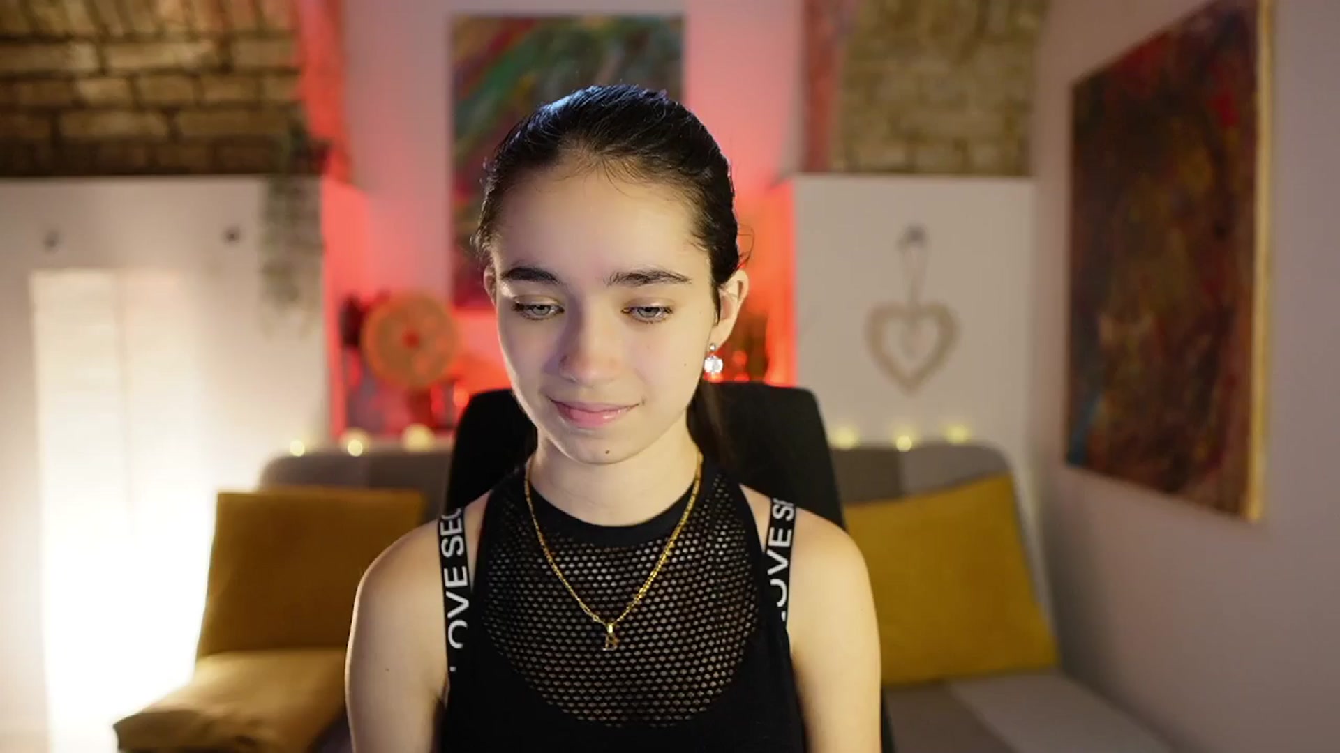 Gallery image thumbnail from Gia_Paige18's myfreecams stream on, 01/07/2025, 10:10 image 6 of 20