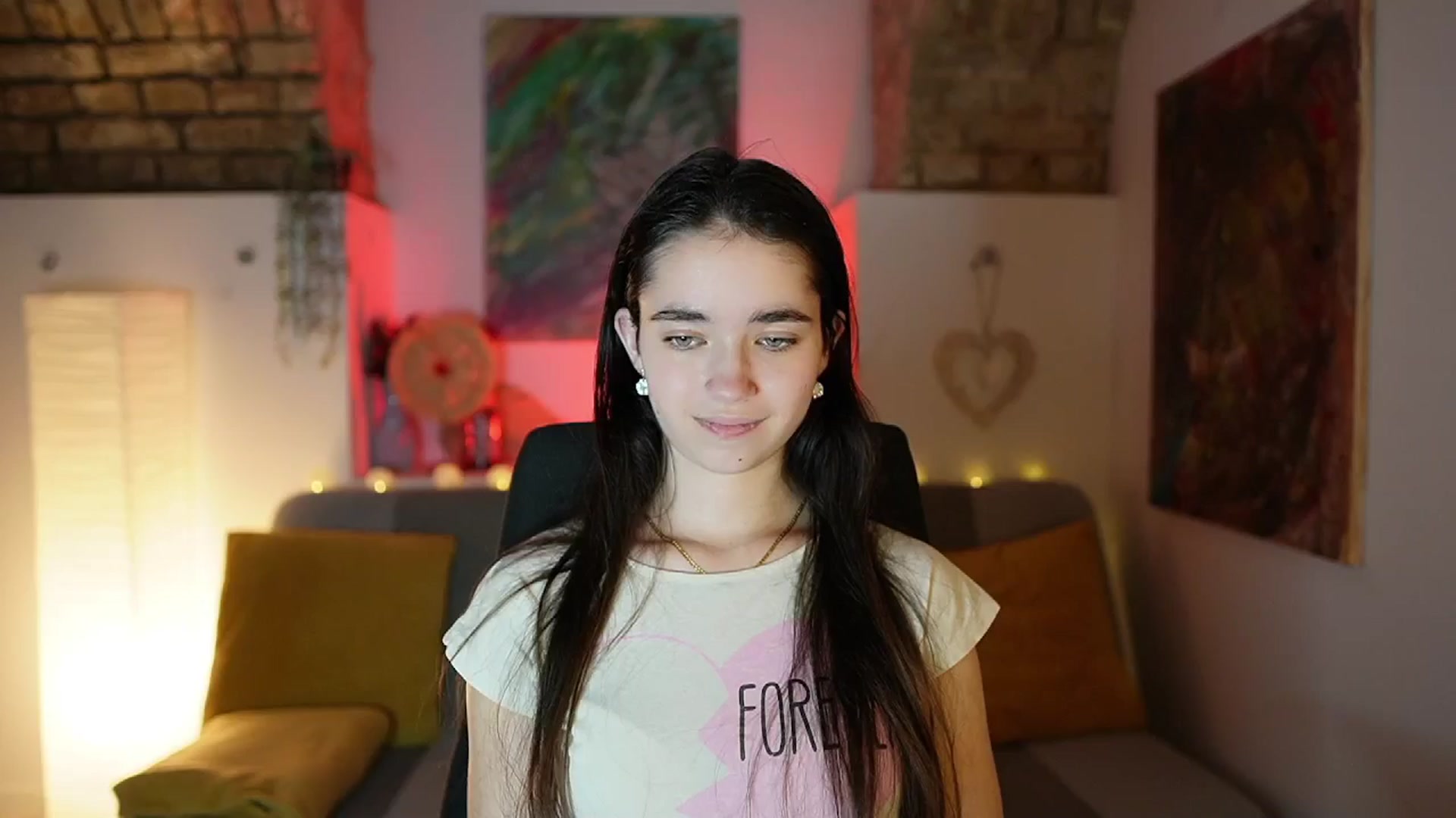 Gallery image thumbnail from Gia_Paige18's myfreecams stream on, 01/08/2025, 14:02 image 11 of 20