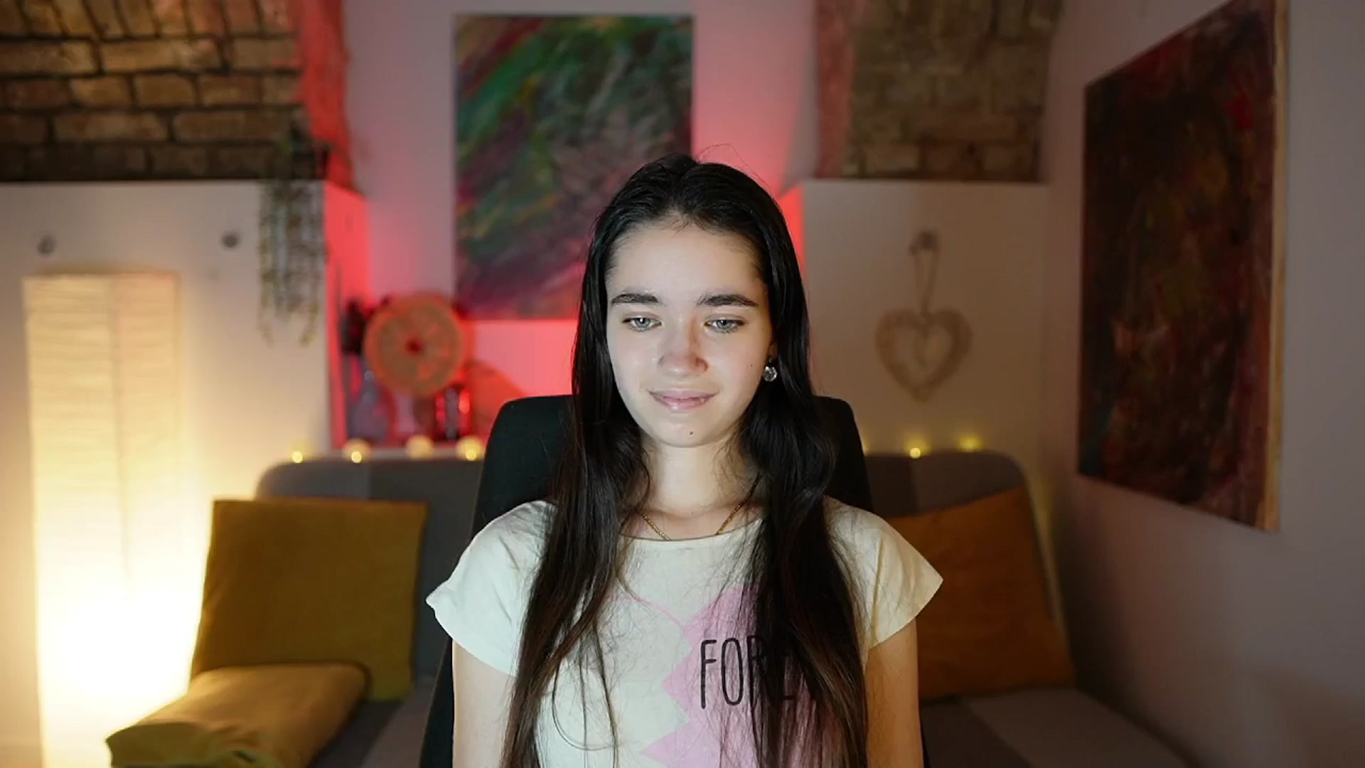 Gallery image thumbnail from Gia_Paige18's myfreecams stream on, 01/08/2025, 14:02 image 13 of 20