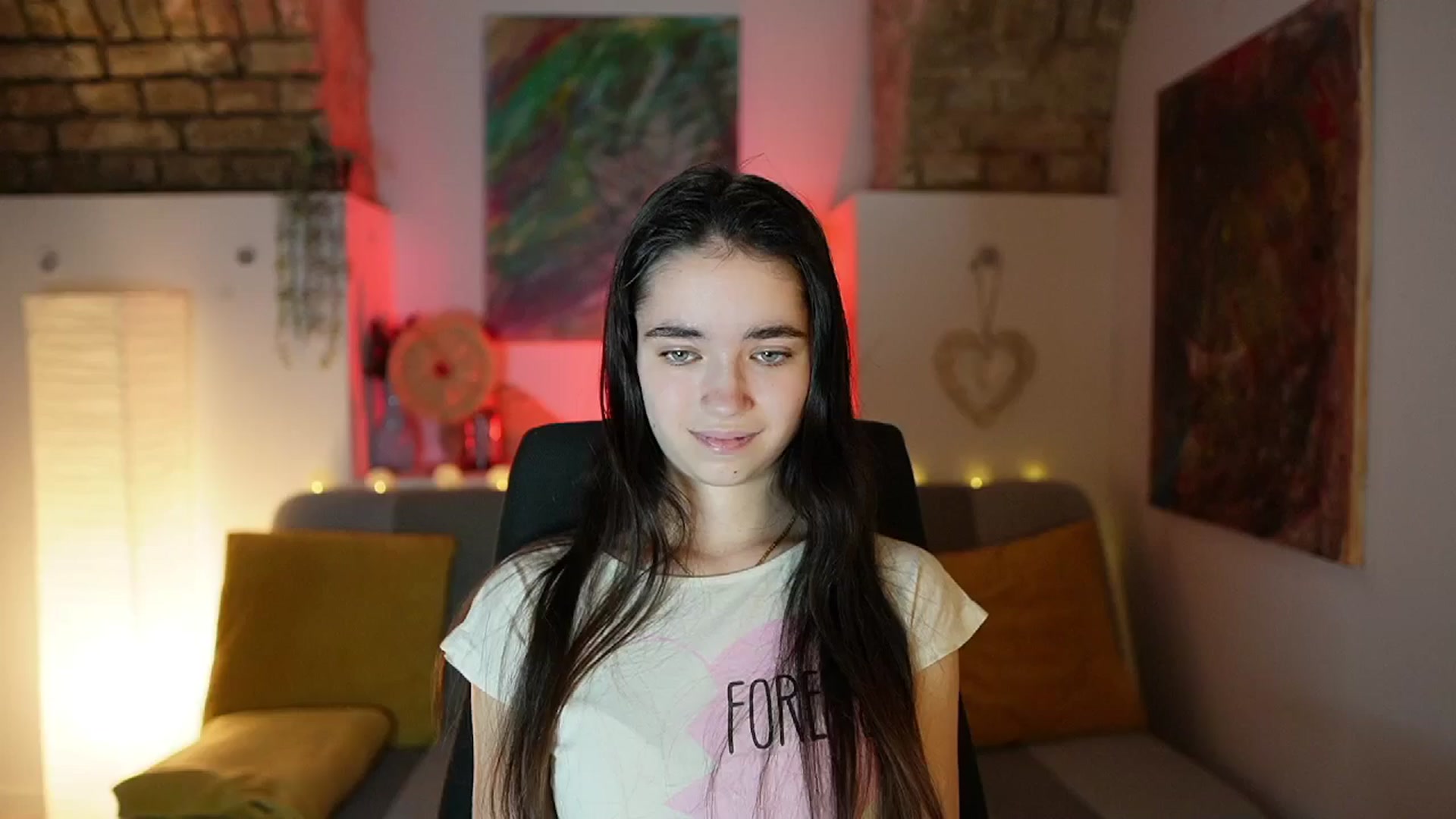 Gallery image thumbnail from Gia_Paige18's myfreecams stream on, 01/08/2025, 14:02 image 10 of 20