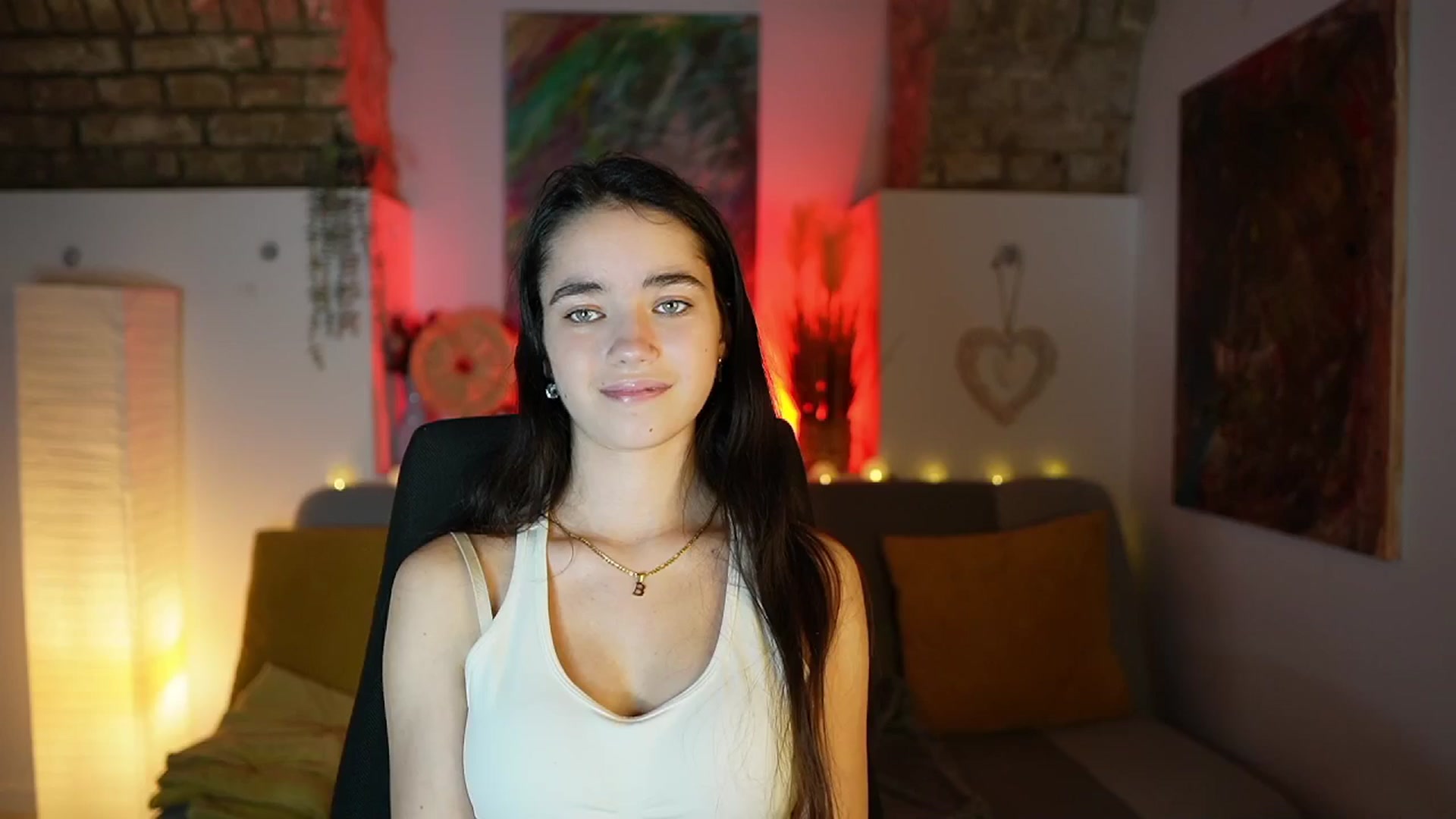 Gallery image thumbnail from Gia_Paige18's myfreecams stream on, 01/17/2025, 18:52 image 17 of 20