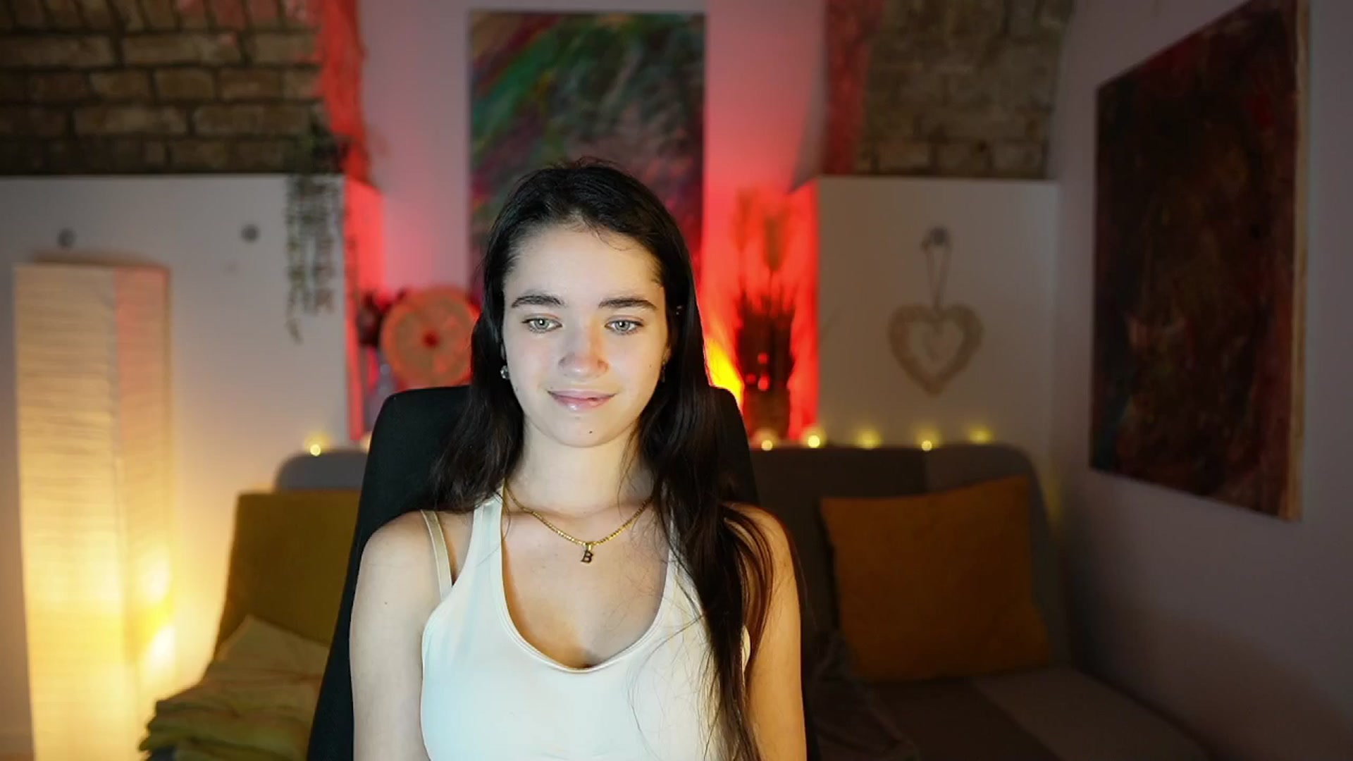 Gallery image thumbnail from Gia_Paige18's myfreecams stream on, 01/17/2025, 18:52 image 14 of 20