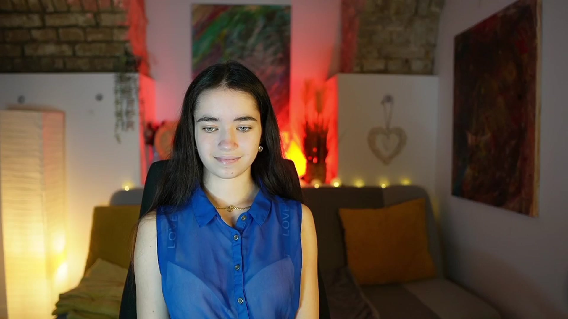 Gallery image thumbnail from Gia_Paige18's myfreecams stream on, 01/19/2025, 10:43 image 17 of 20
