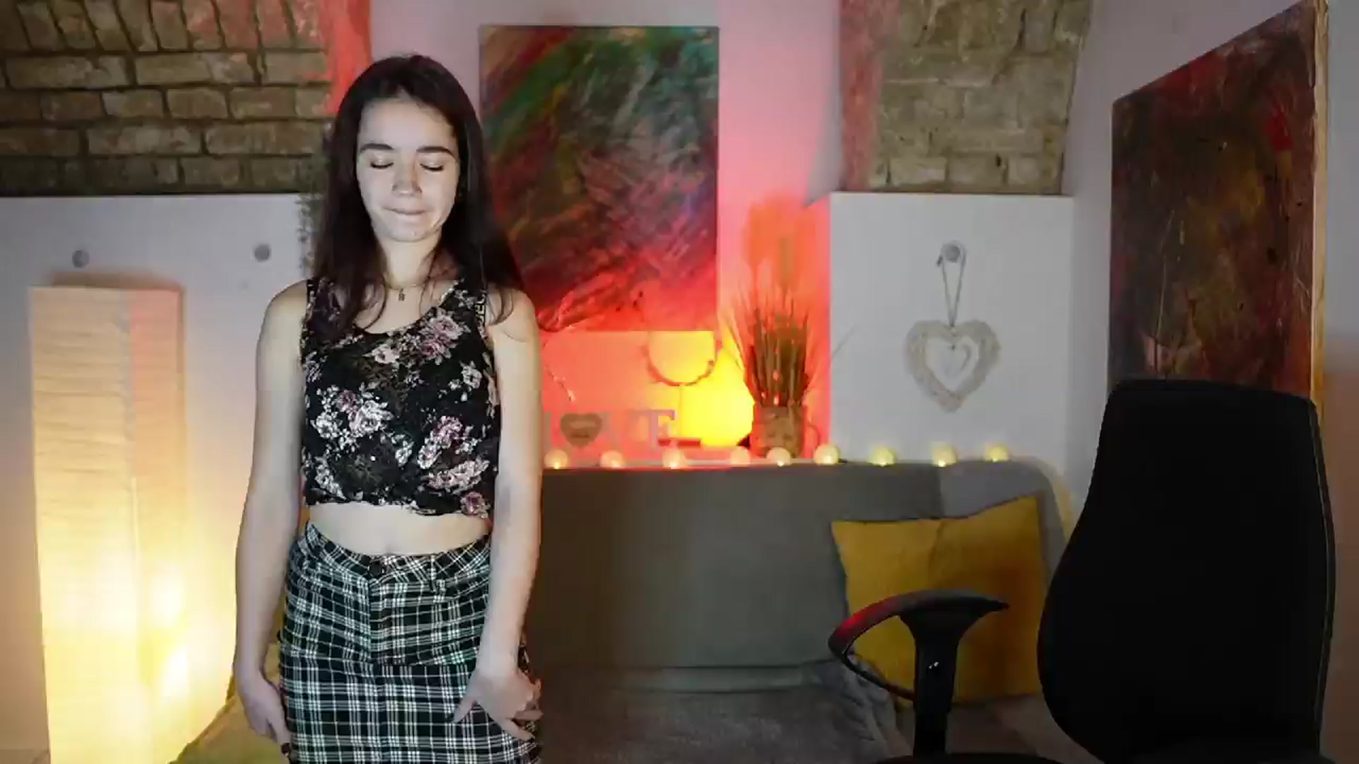 Gallery image thumbnail from Gia_Paige18's myfreecams stream on, 01/21/2025, 12:52 image 8 of 20