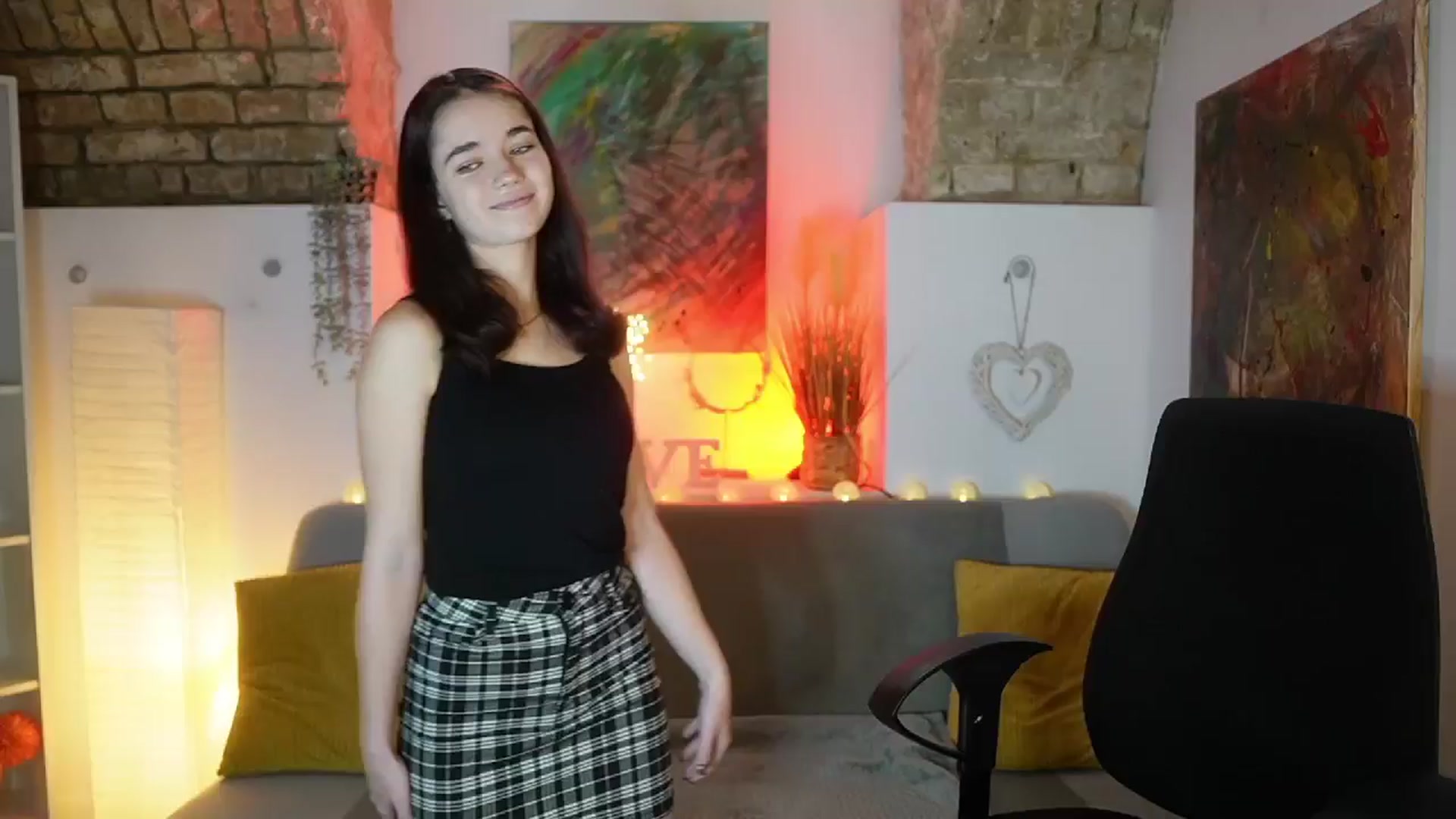 Gallery image thumbnail from Gia_Paige18's myfreecams stream on, 01/30/2025, 11:23 image 8 of 20