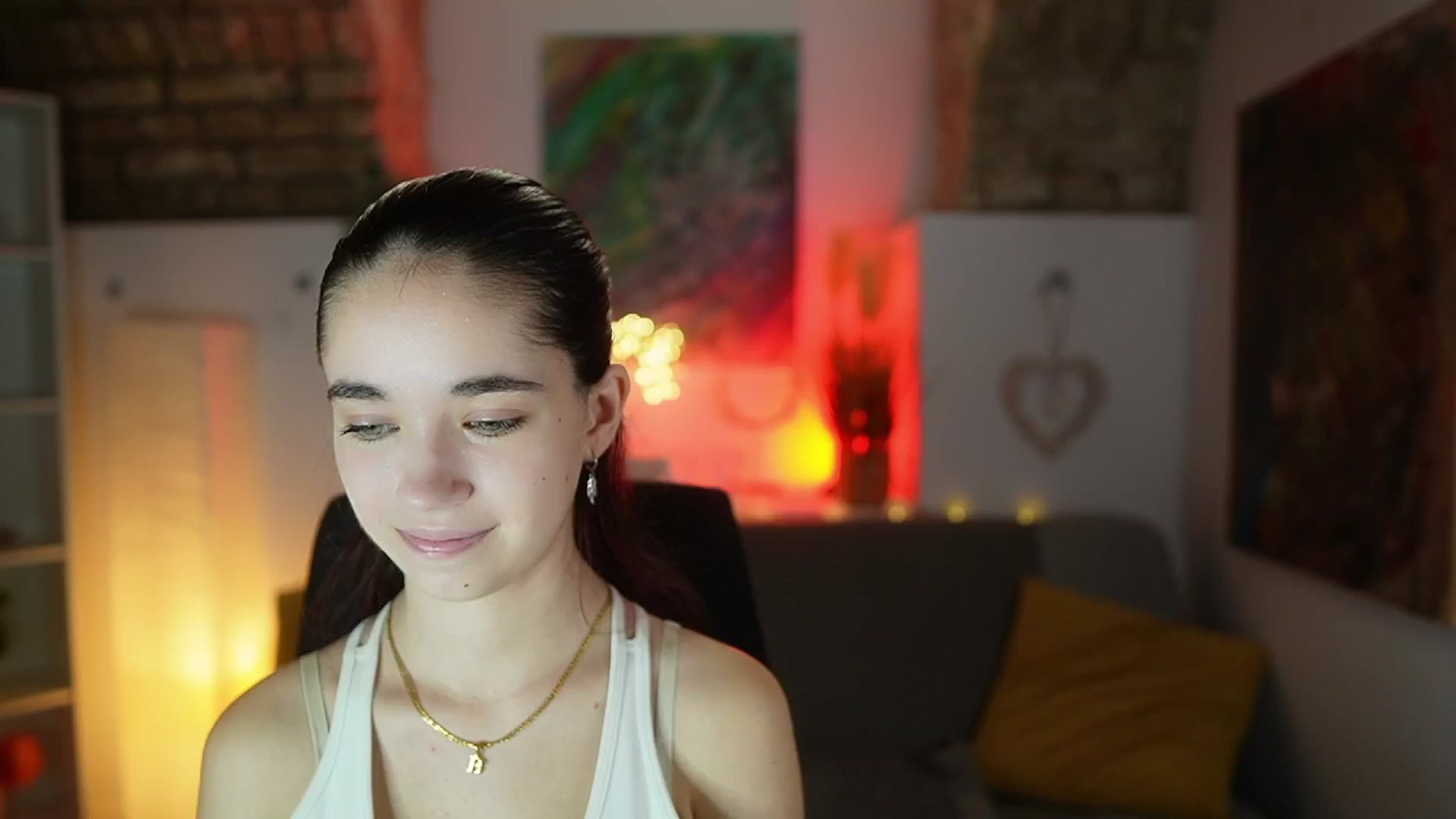 Gallery image thumbnail from Gia_Paige18's myfreecams stream on, 01/31/2025, 10:30 image 16 of 20