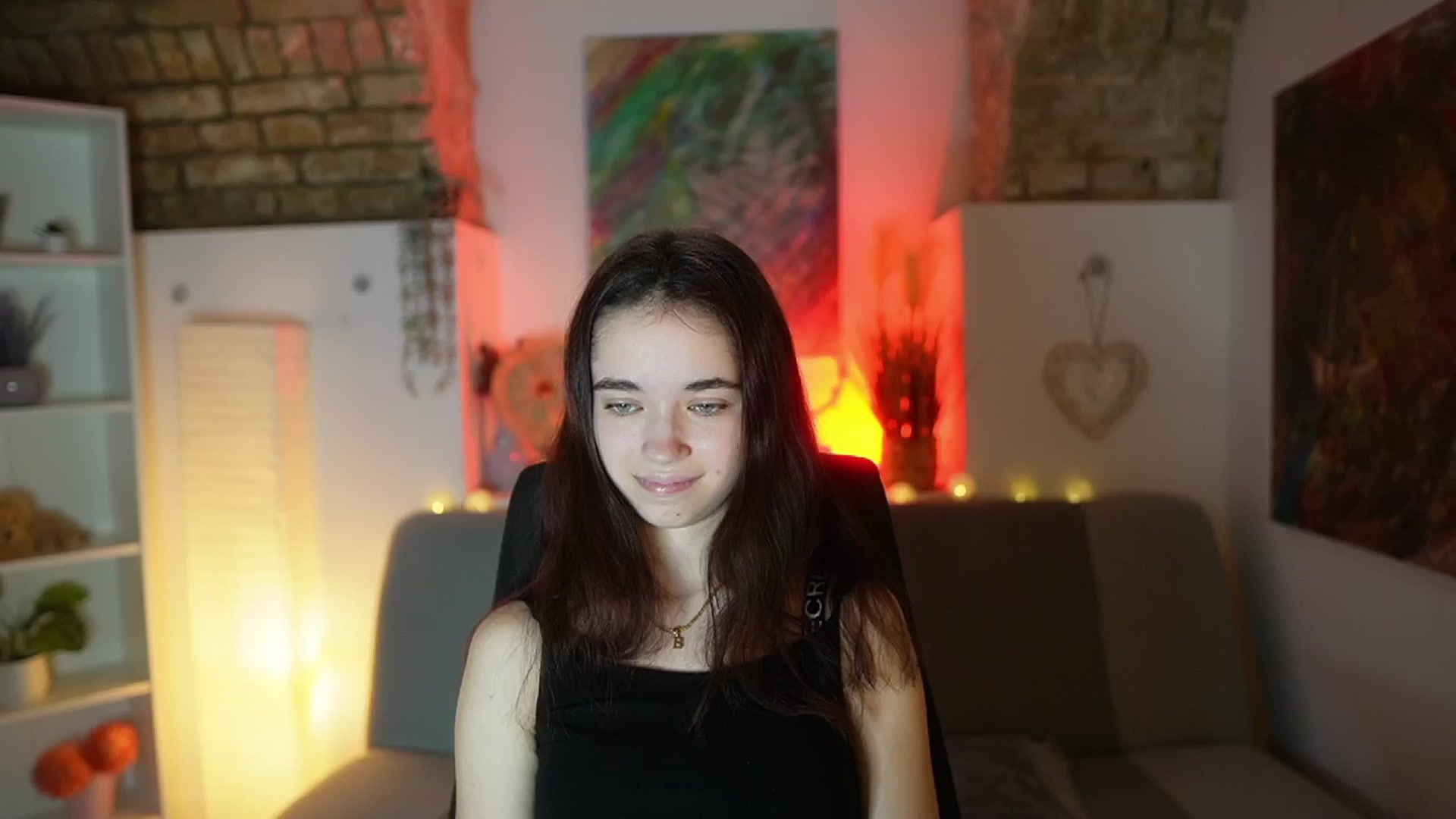 Gallery image thumbnail from Gia_Paige18's myfreecams stream on, 02/04/2025, 13:15 image 14 of 20