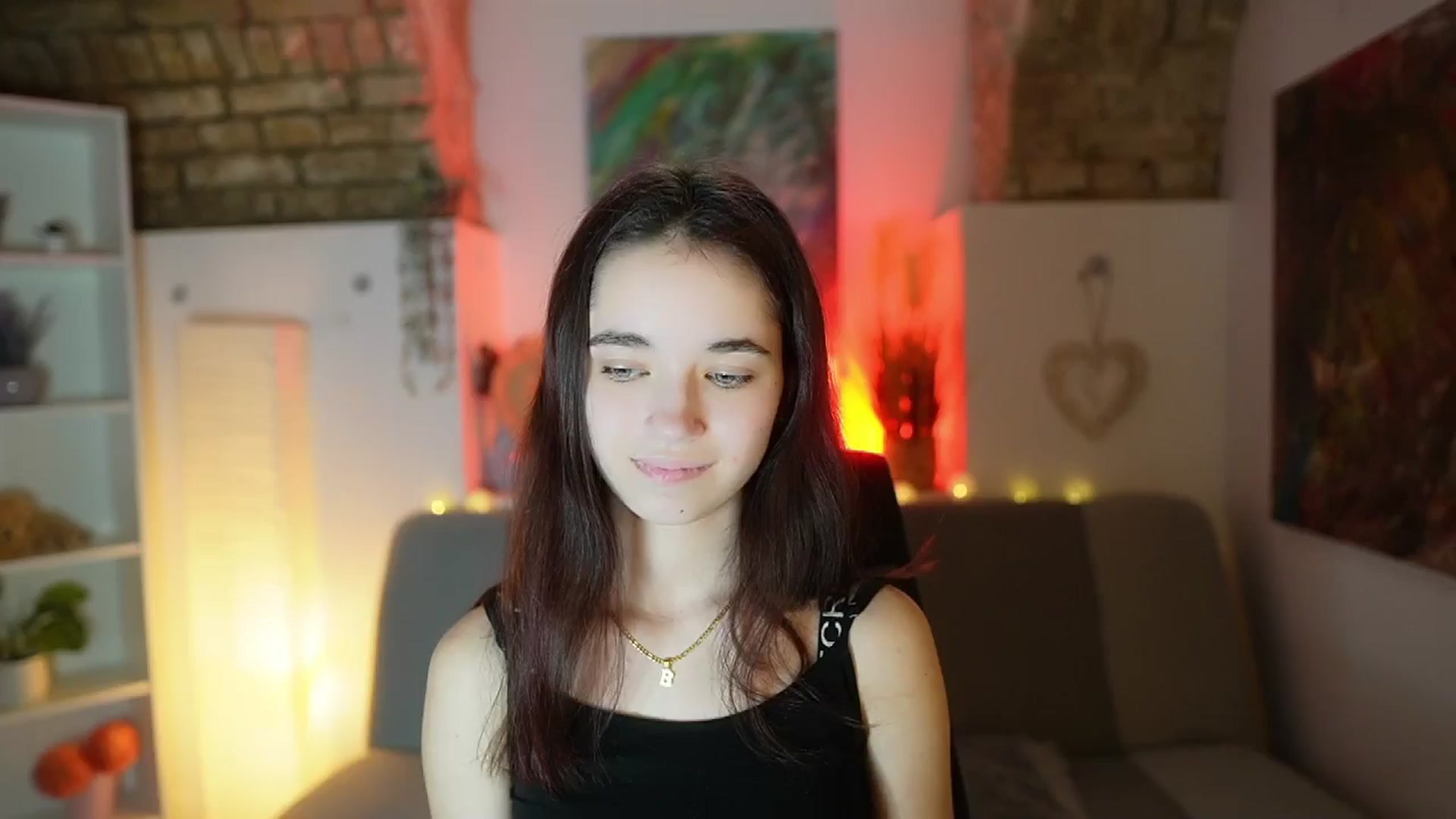 Gallery image thumbnail from Gia_Paige18's myfreecams stream on, 02/04/2025, 13:15 image 15 of 20