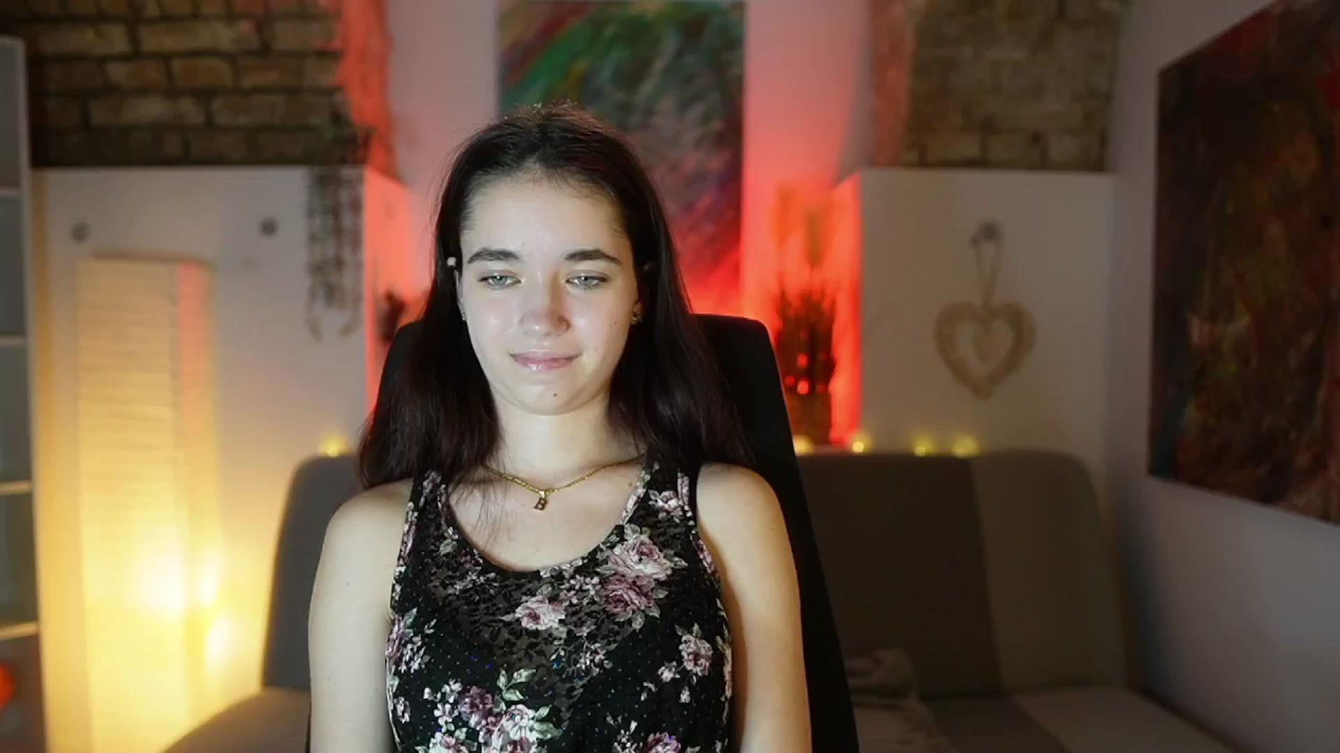 Gallery image thumbnail from Gia_Paige18's myfreecams stream on, 02/06/2025, 13:18 image 9 of 20