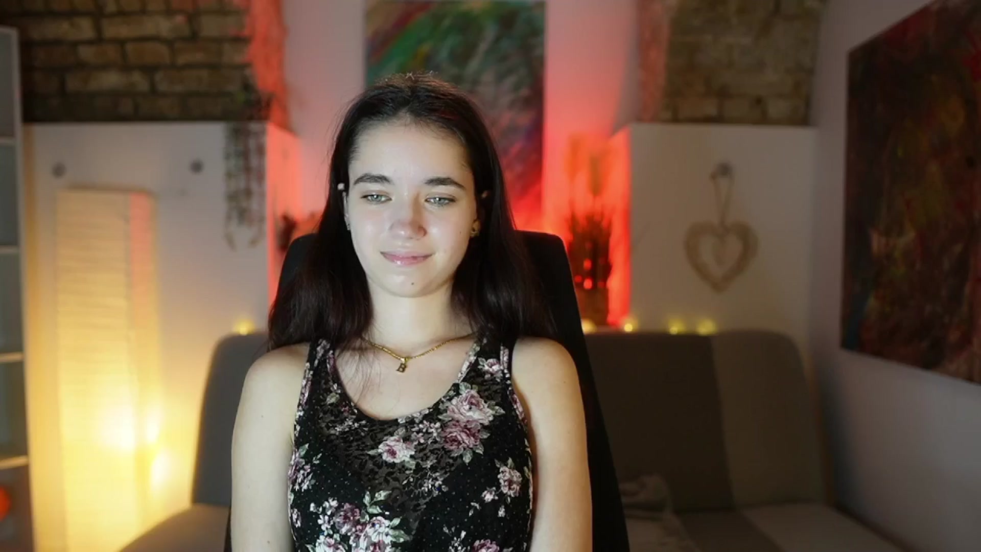 Gallery image thumbnail from Gia_Paige18's myfreecams stream on, 02/06/2025, 13:18 image 6 of 20