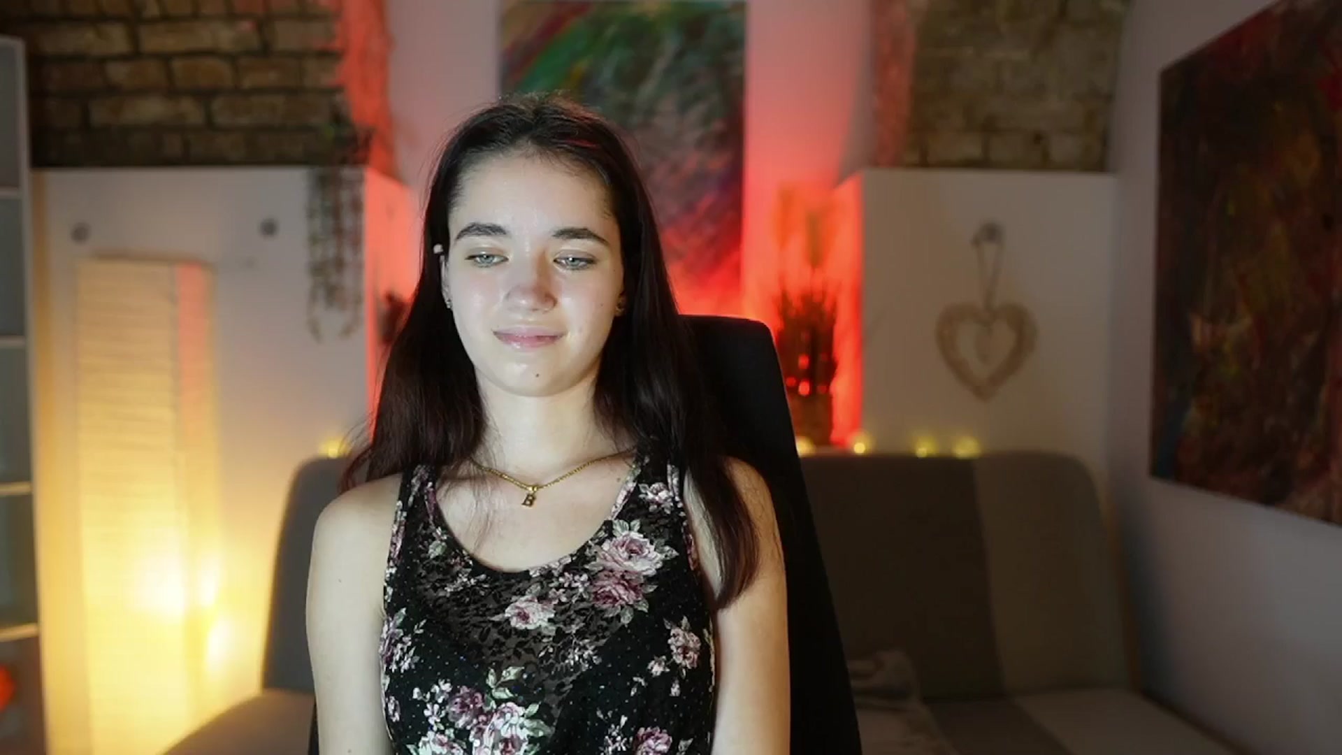 Gallery image thumbnail from Gia_Paige18's myfreecams stream on, 02/06/2025, 13:18 image 17 of 20
