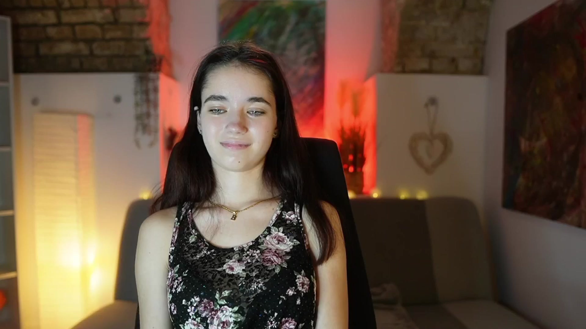 Gallery image thumbnail from Gia_Paige18's myfreecams stream on, 02/06/2025, 13:18 image 16 of 20