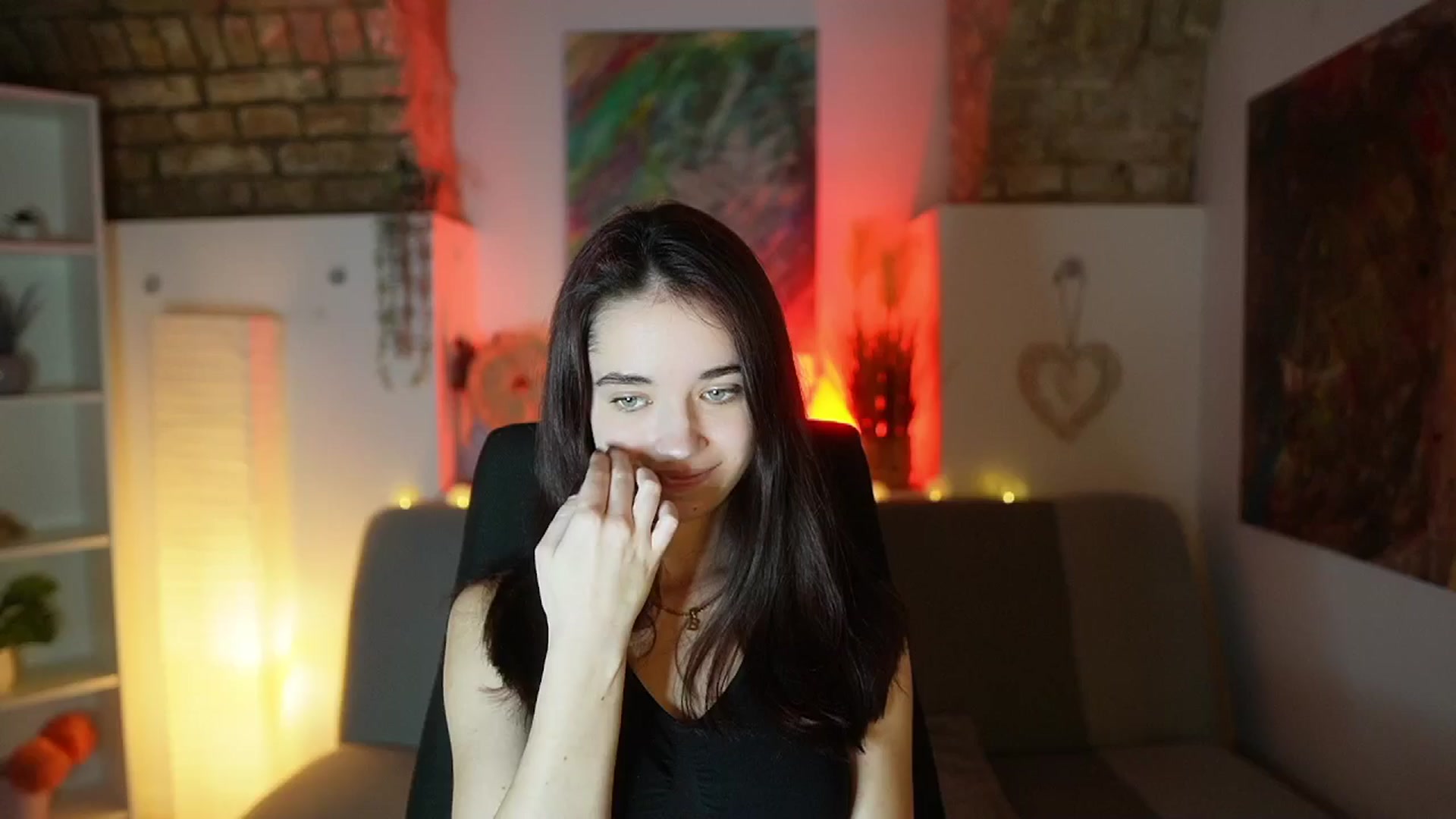 Gallery image thumbnail from Gia_Paige18's myfreecams stream on, 02/08/2025, 18:57 image 9 of 20
