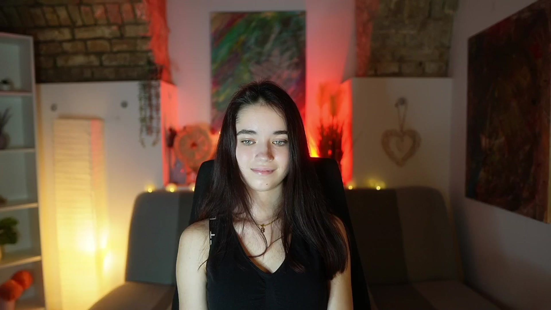 Gallery image thumbnail from Gia_Paige18's myfreecams stream on, 02/08/2025, 20:50 image 20 of 20
