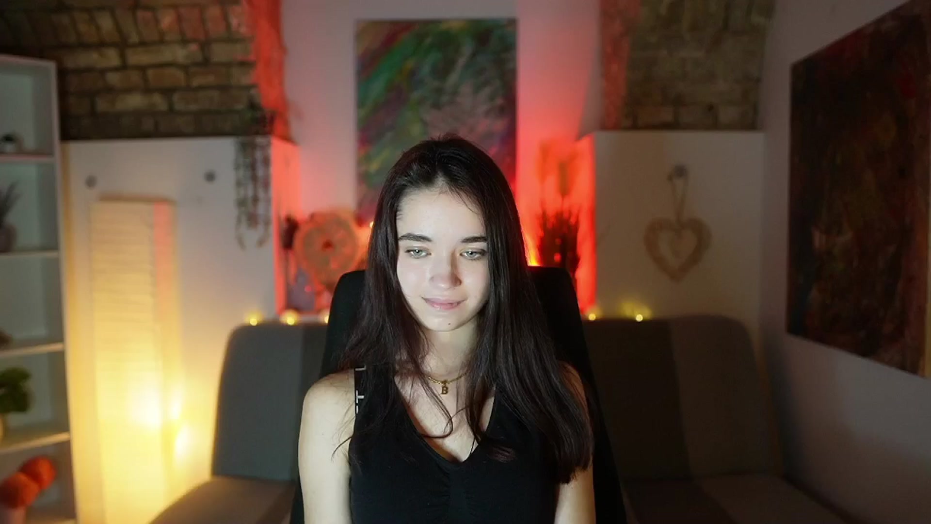 Gallery image thumbnail from Gia_Paige18's myfreecams stream on, 02/08/2025, 20:50 image 19 of 20
