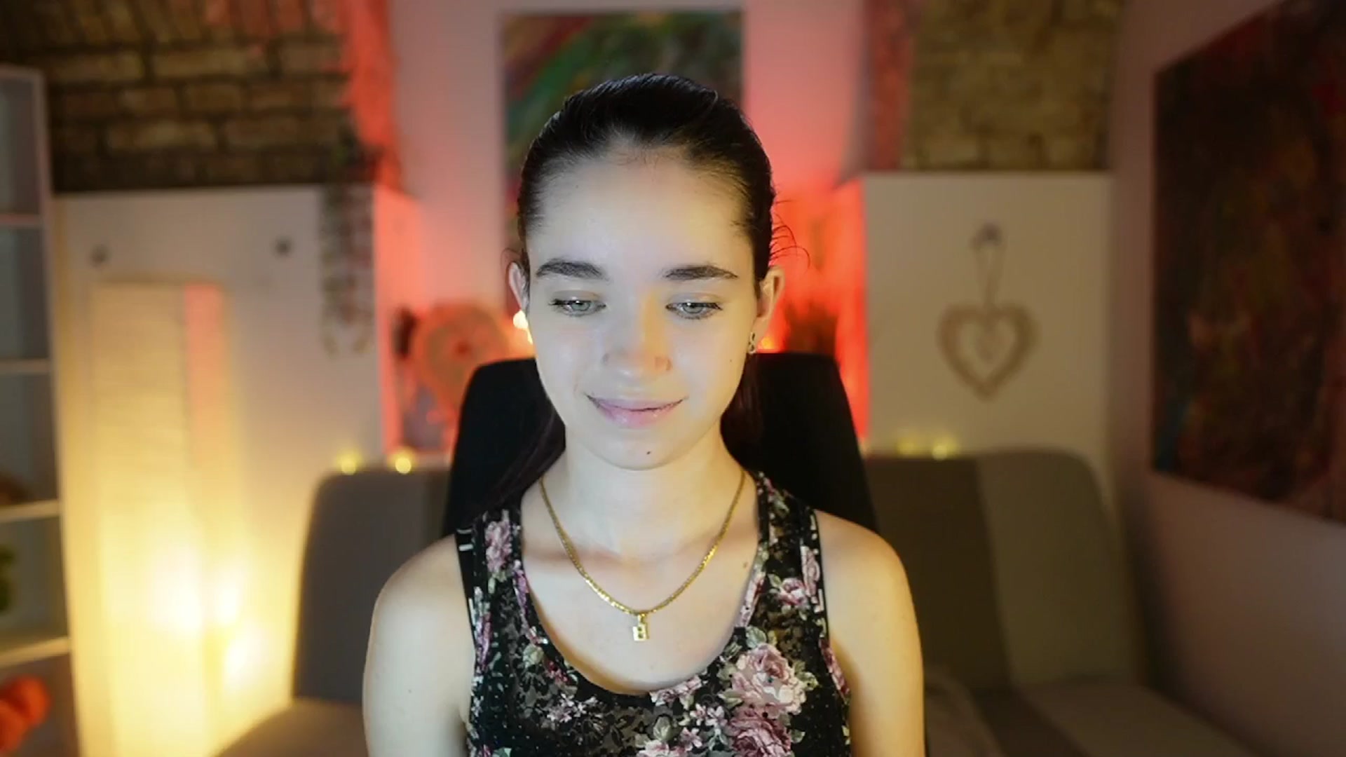 Gallery image thumbnail from Gia_Paige18's myfreecams stream on, 02/13/2025, 09:35 image 16 of 20