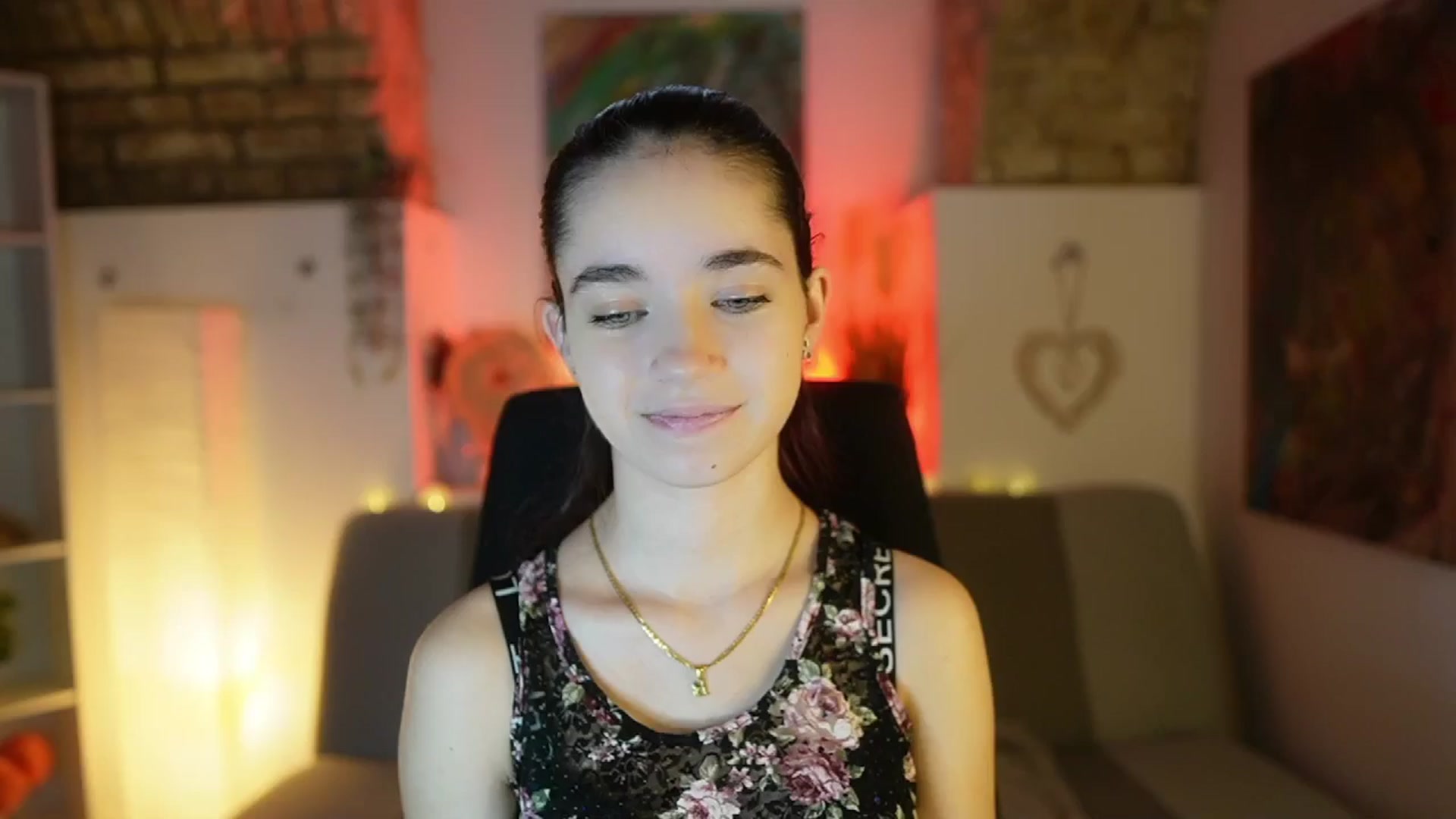 Gallery image thumbnail from Gia_Paige18's myfreecams stream on, 02/13/2025, 09:35 image 3 of 20