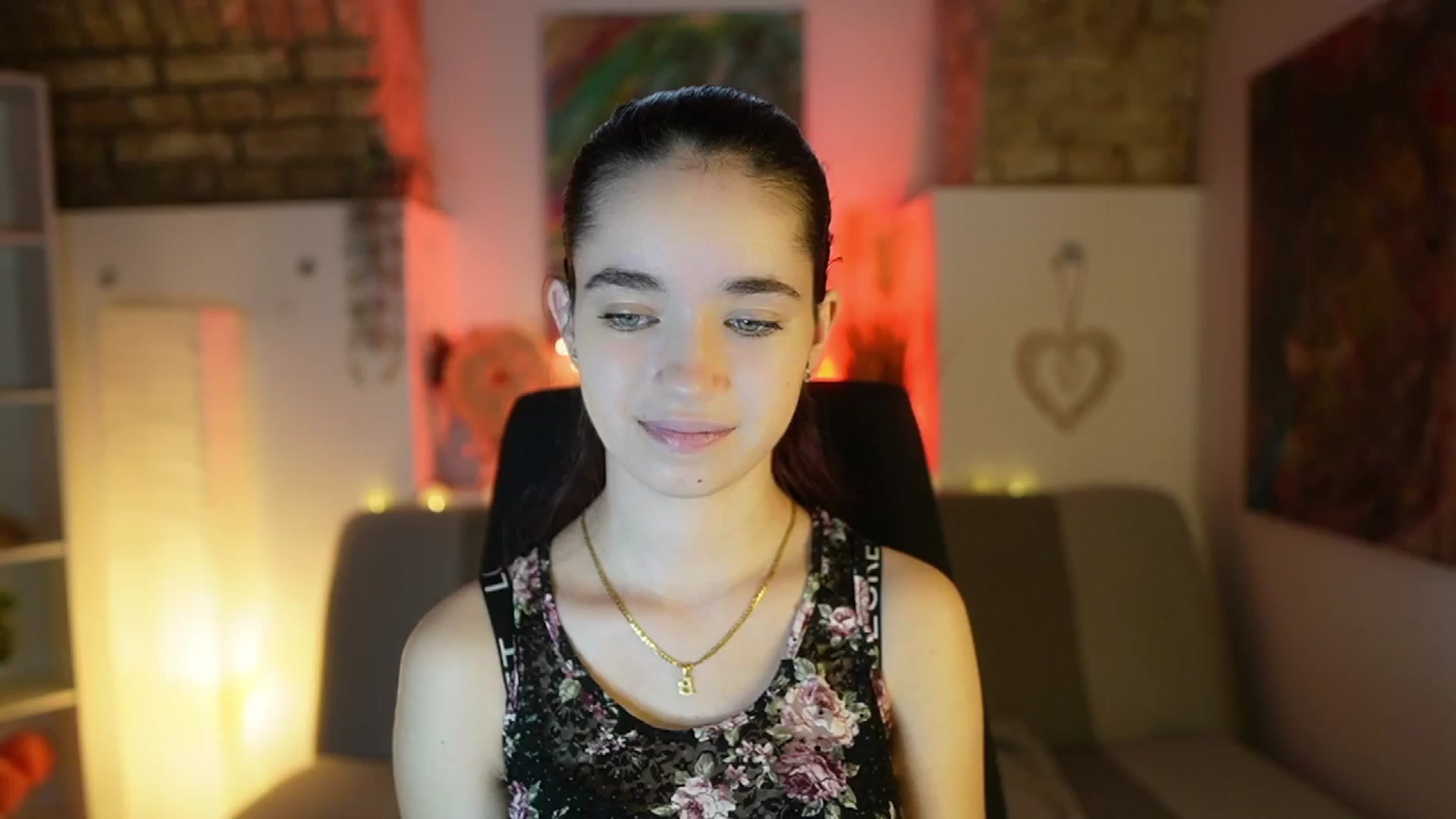 Gallery image thumbnail from Gia_Paige18's myfreecams stream on, 02/13/2025, 09:35 image 13 of 20