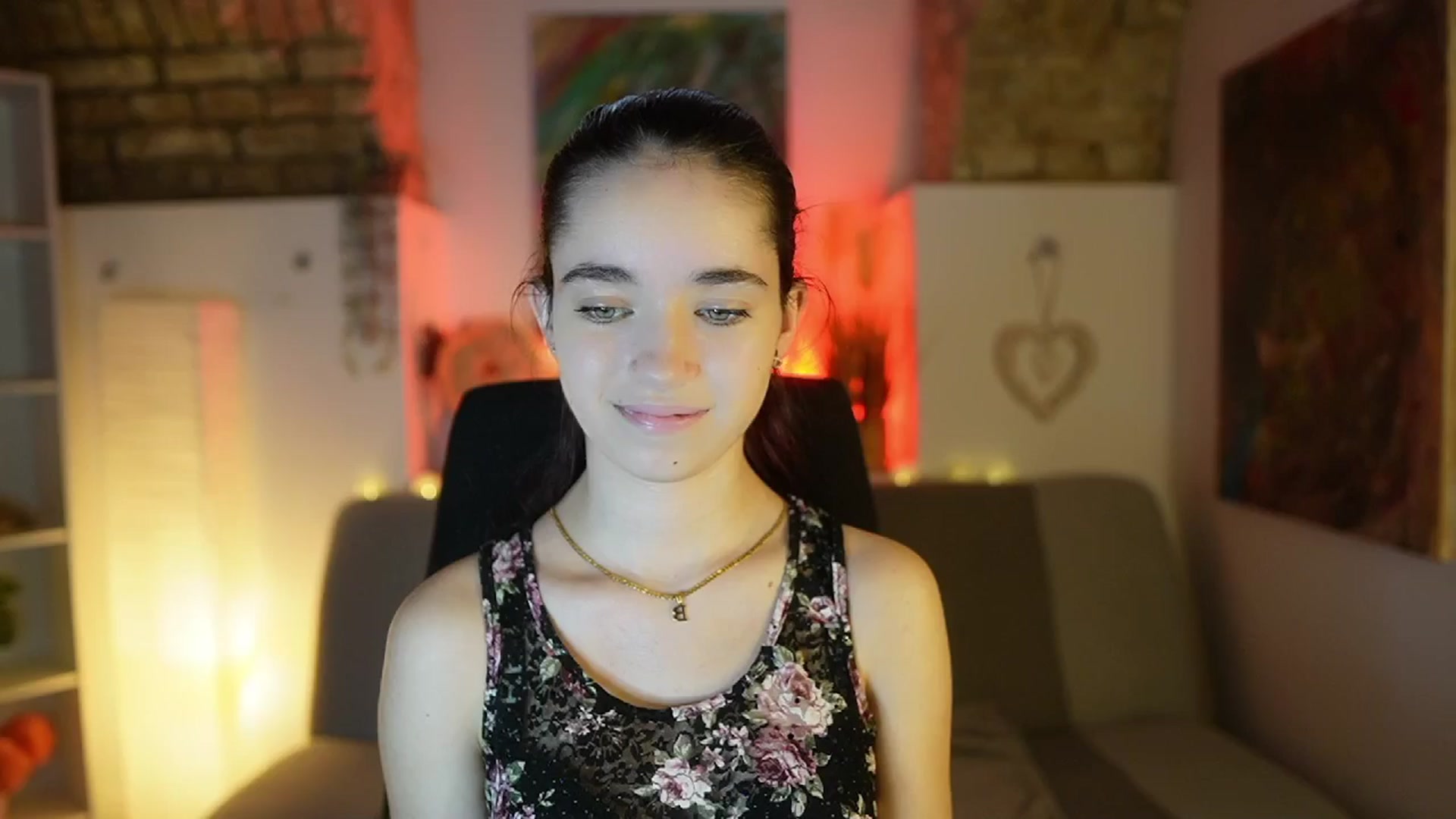 Gallery image thumbnail from Gia_Paige18's myfreecams stream on, 02/13/2025, 11:03 image 1 of 20
