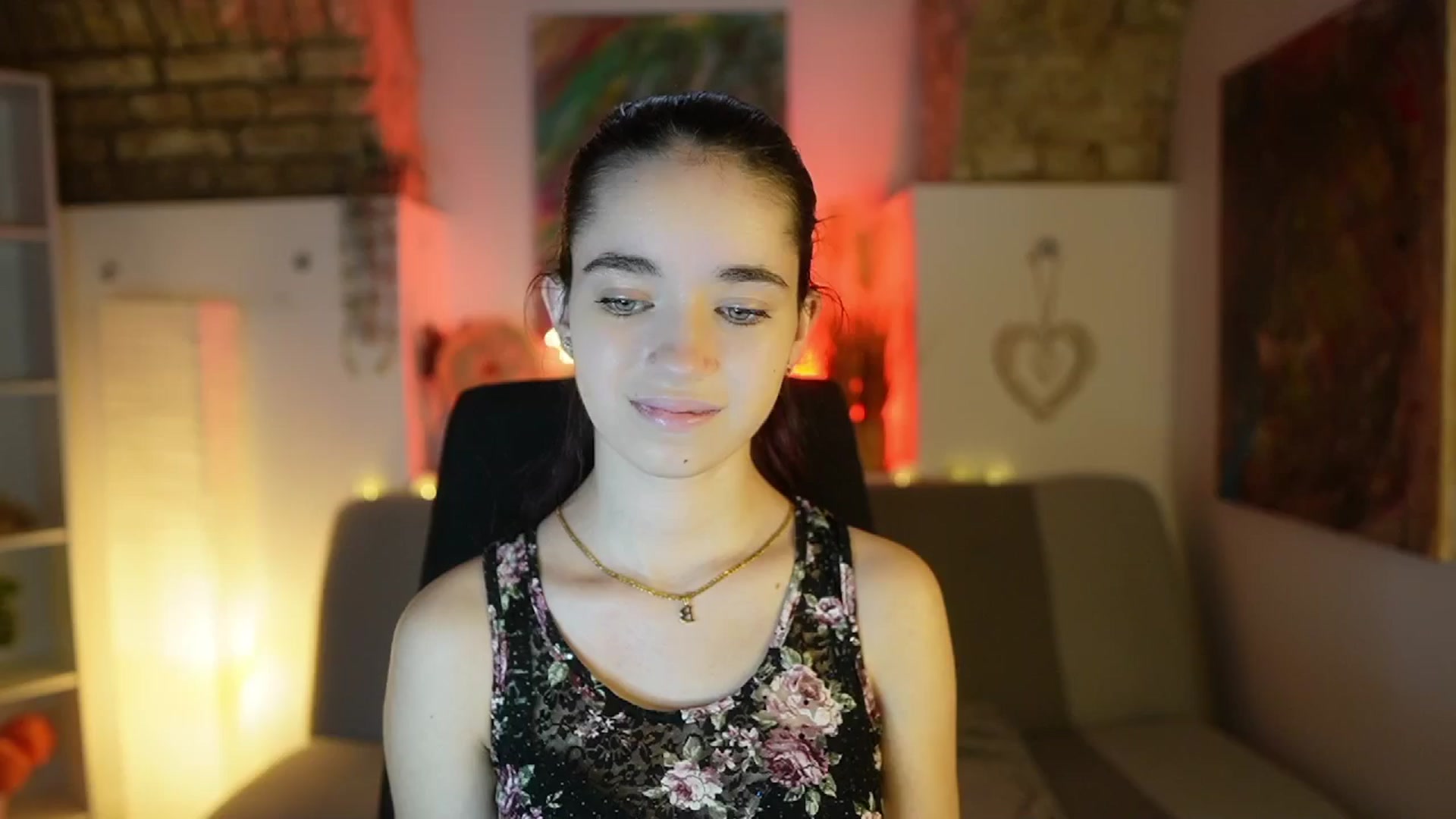 Gallery image thumbnail from Gia_Paige18's myfreecams stream on, 02/13/2025, 11:03 image 5 of 20