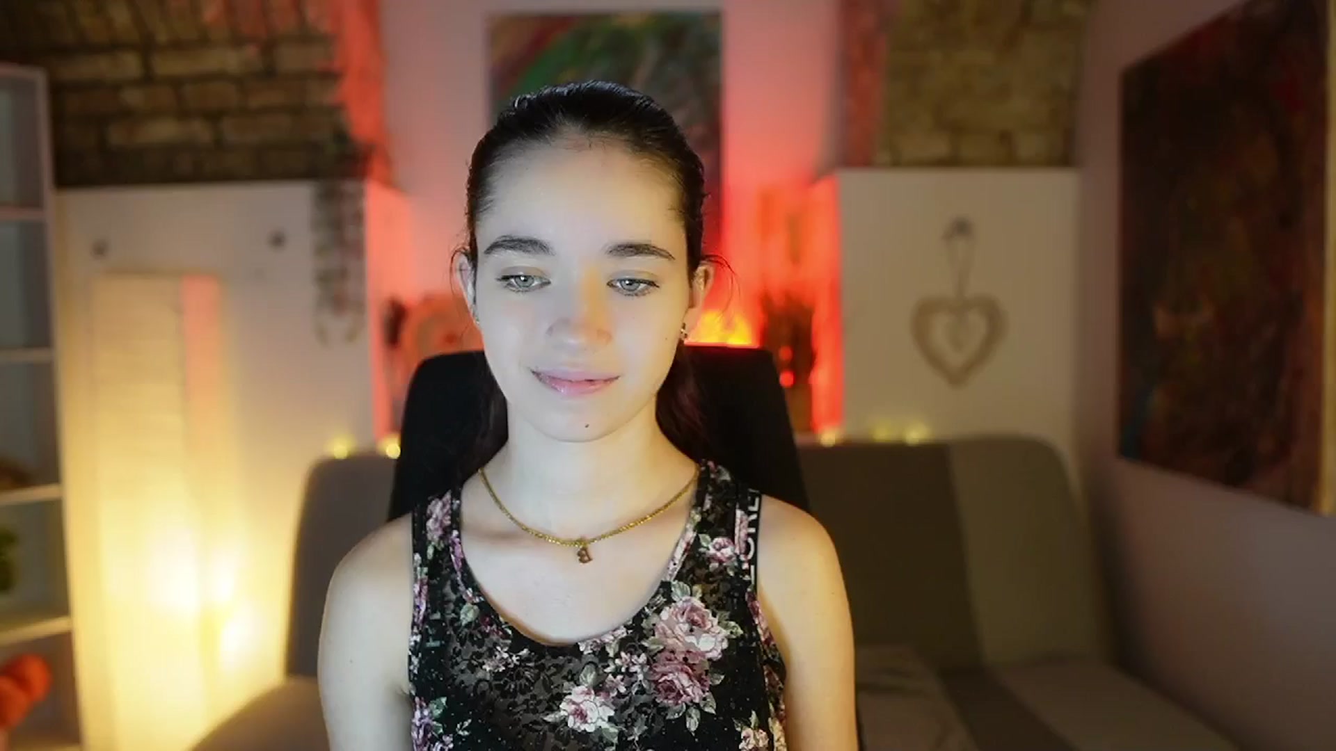 Gallery image thumbnail from Gia_Paige18's myfreecams stream on, 02/13/2025, 13:17 image 1 of 20