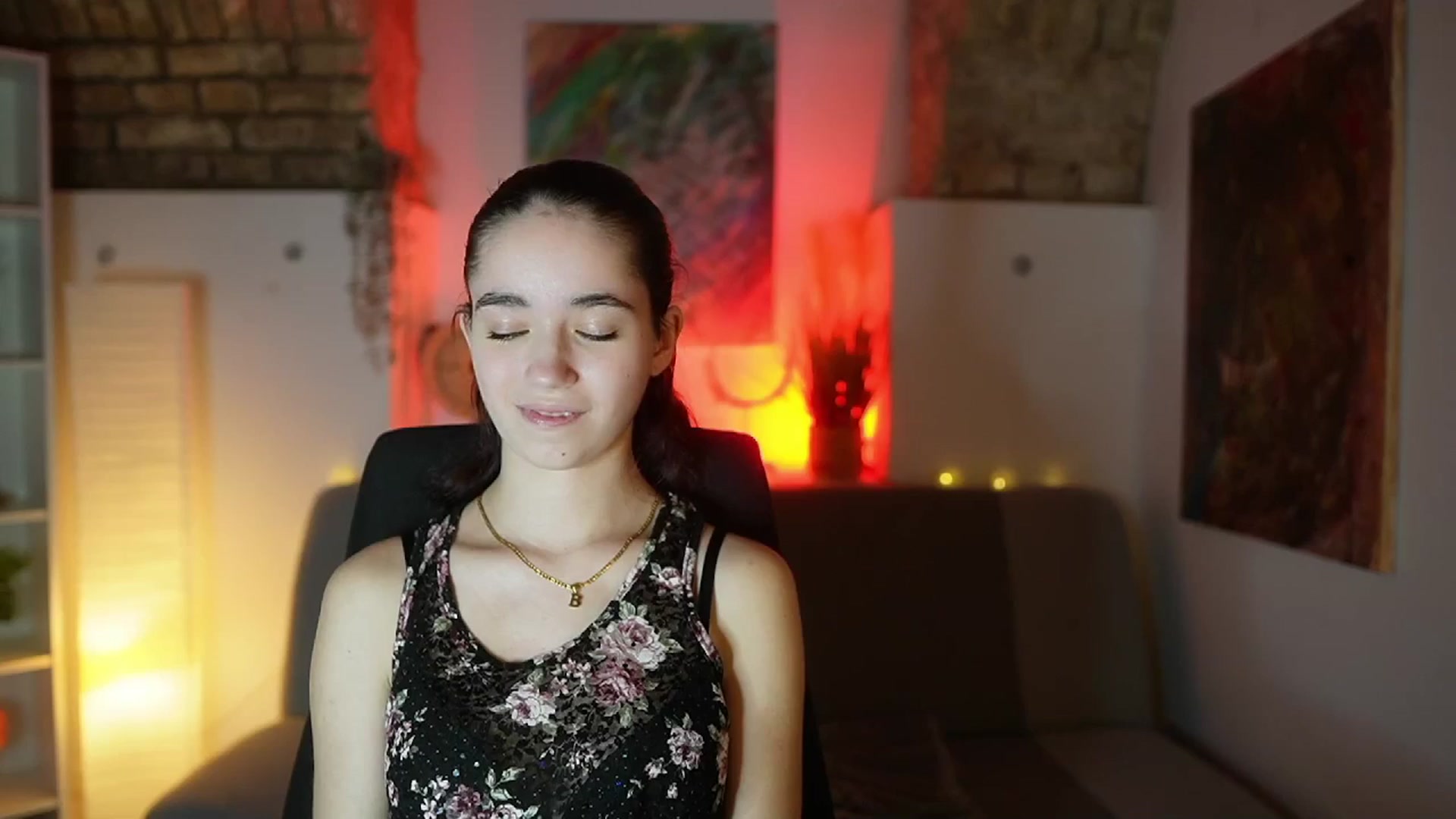 Gallery image thumbnail from Gia_Paige18's myfreecams stream on, 03/01/2025, 18:04 image 15 of 20