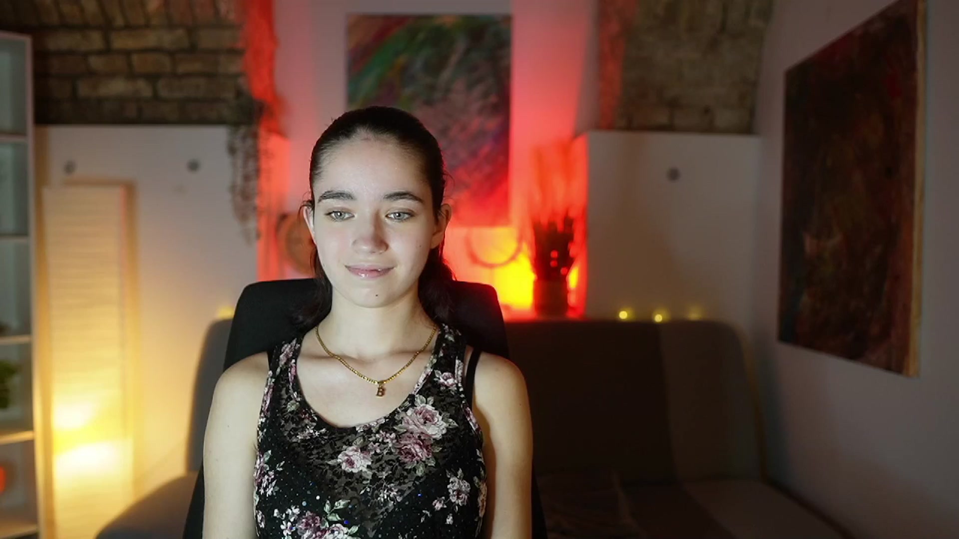 Gallery image thumbnail from Gia_Paige18's myfreecams stream on, 03/01/2025, 18:04 image 11 of 20