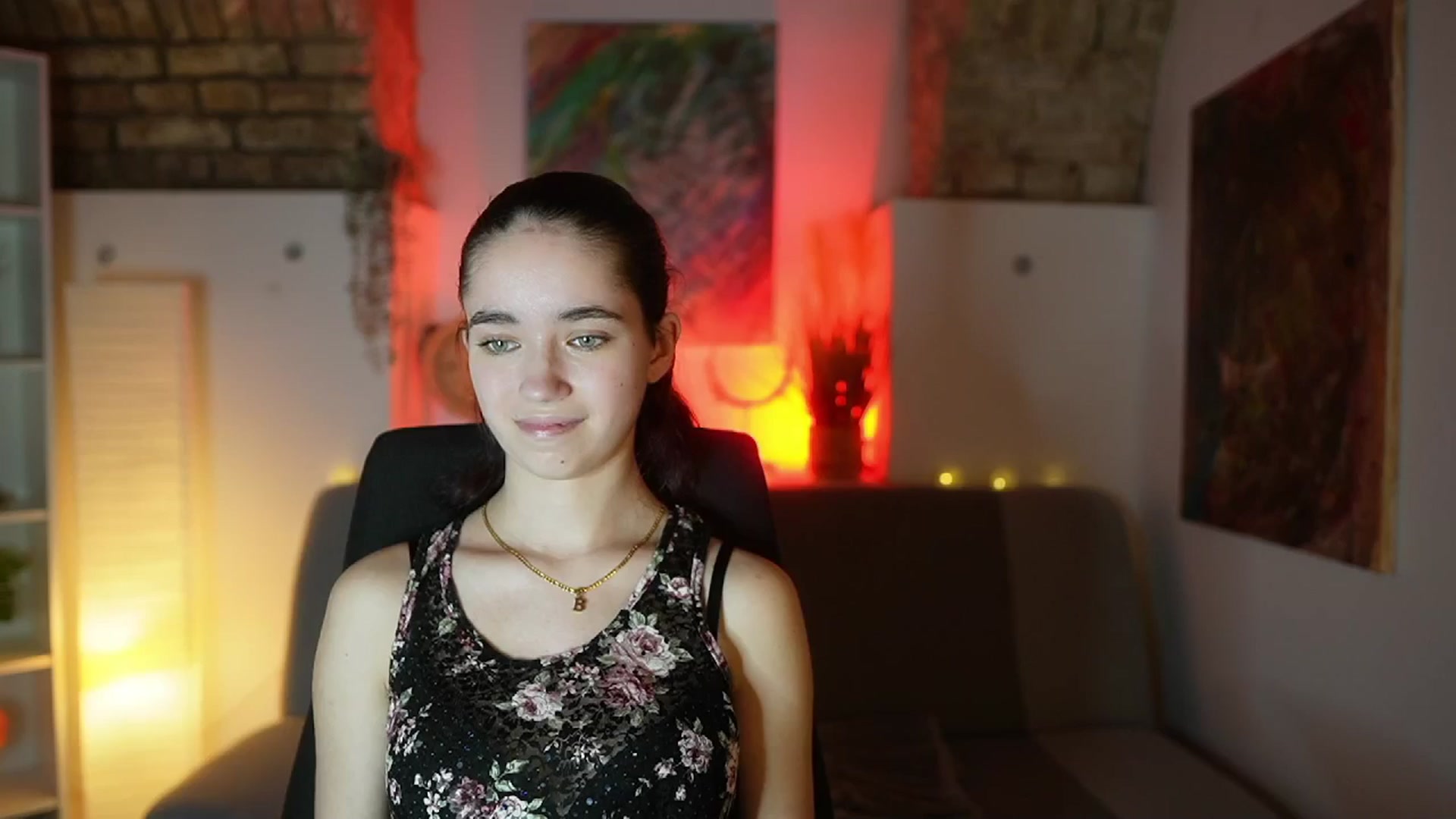 Gallery image thumbnail from Gia_Paige18's myfreecams stream on, 03/01/2025, 18:04 image 14 of 20