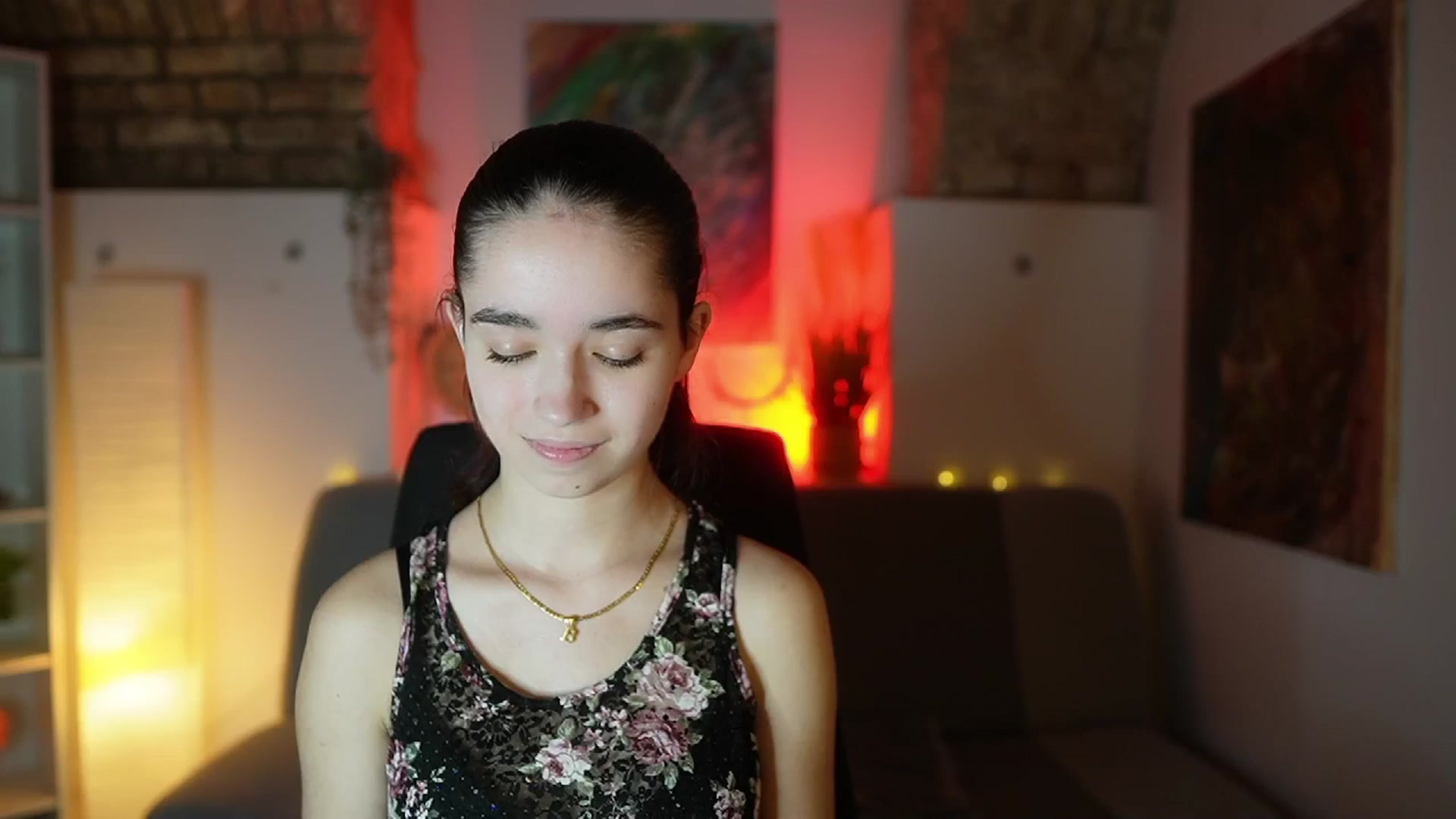 Gallery image thumbnail from Gia_Paige18's myfreecams stream on, 03/01/2025, 18:04 image 6 of 20