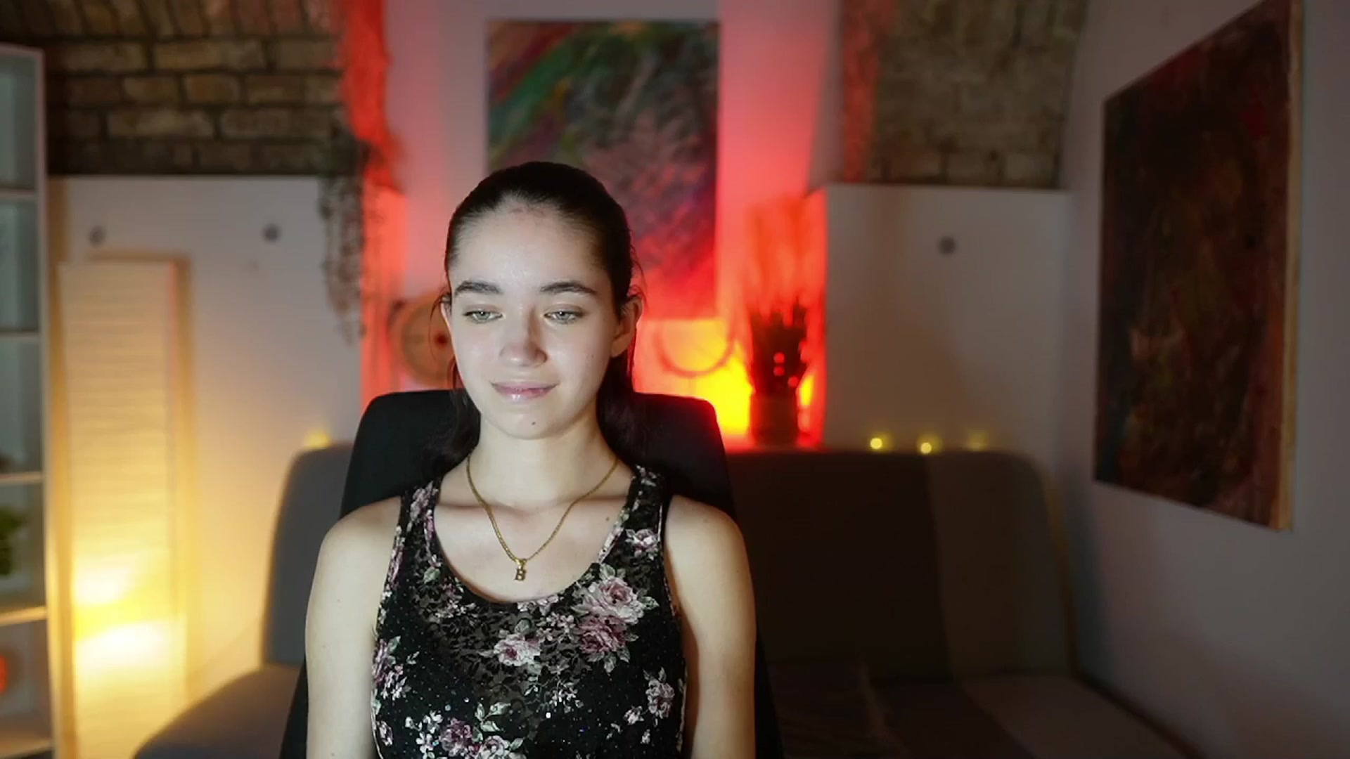 Gallery image thumbnail from Gia_Paige18's myfreecams stream on, 03/01/2025, 18:45 image 16 of 20