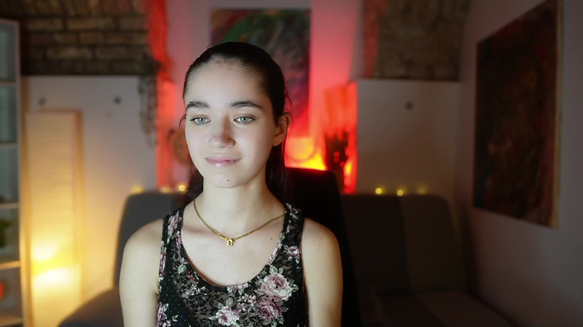 Gallery image thumbnail from Gia_Paige18's myfreecams stream on, 03/01/2025, 18:45 image 8 of 20