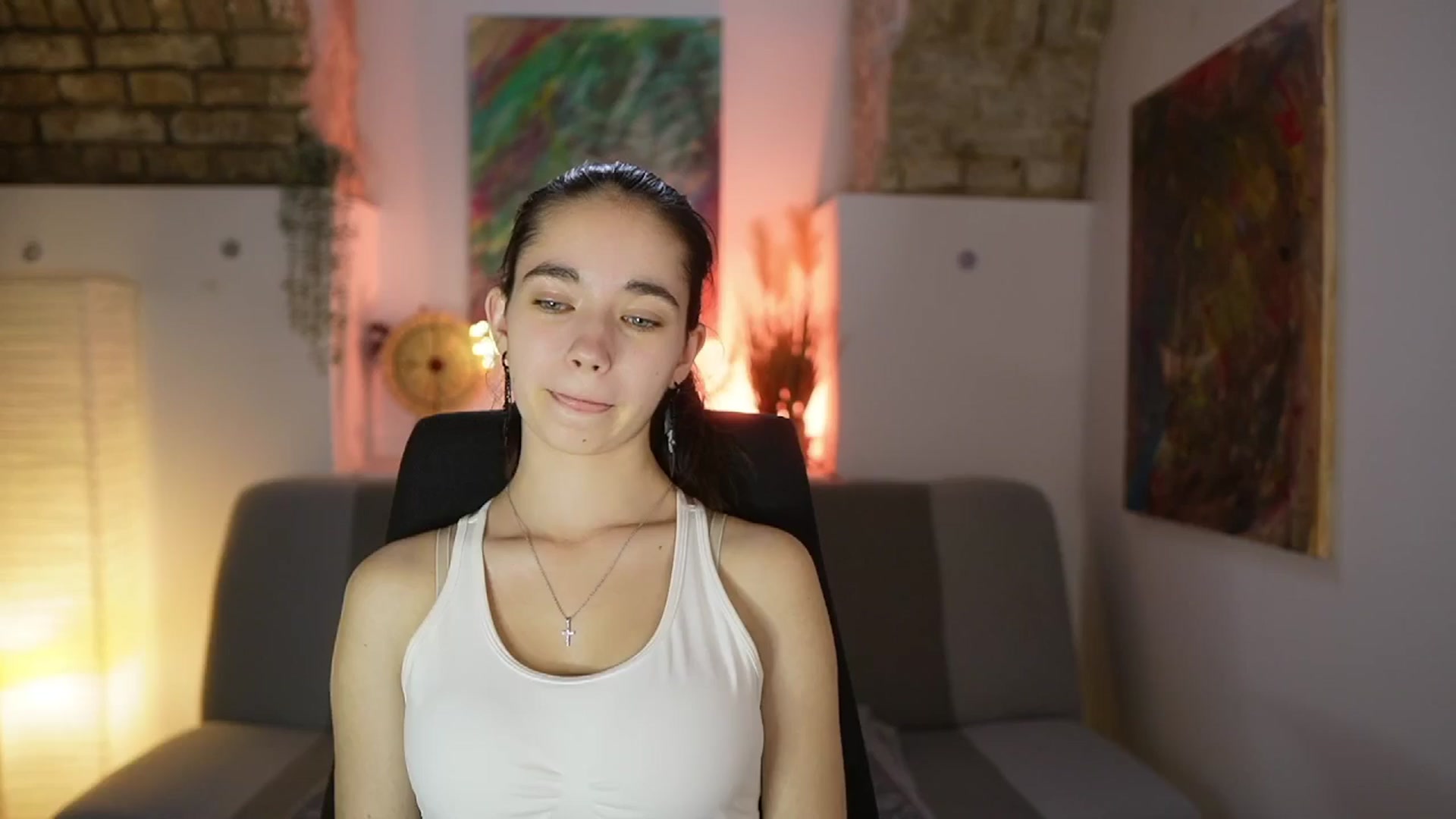 Gallery image thumbnail from Gia_Paige18's myfreecams stream on, 04/16/2025, 11:09 image 7 of 20