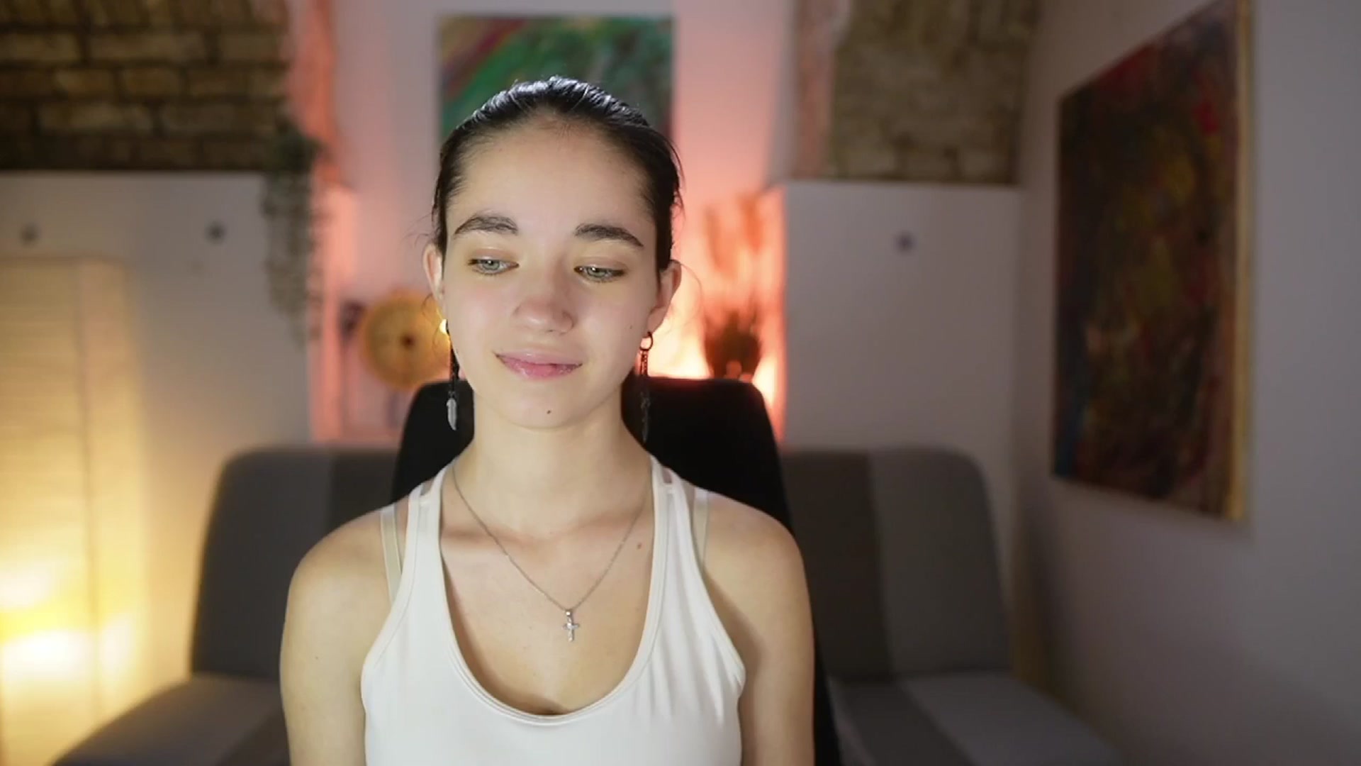 Gallery image thumbnail from Gia_Paige18's myfreecams stream on, 04/16/2025, 11:09 image 15 of 20