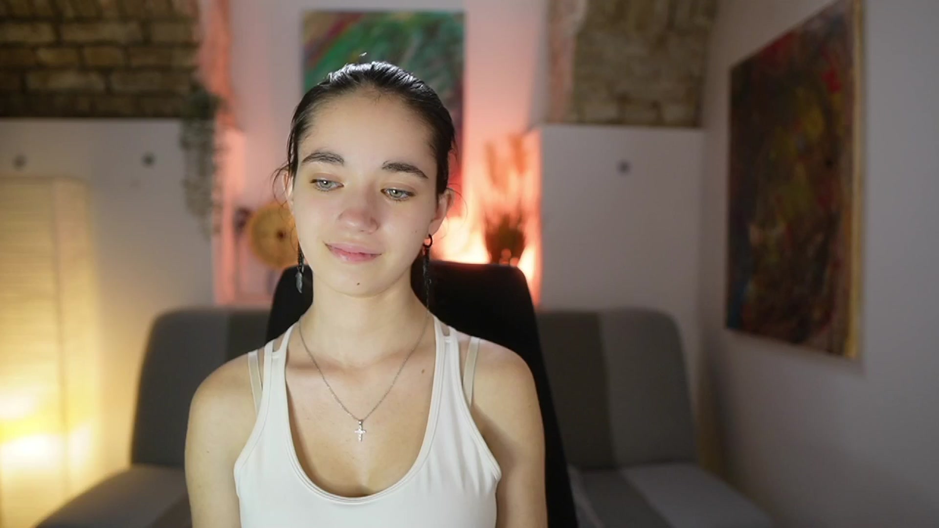 Gallery image thumbnail from Gia_Paige18's myfreecams stream on, 04/16/2025, 12:33 image 16 of 20