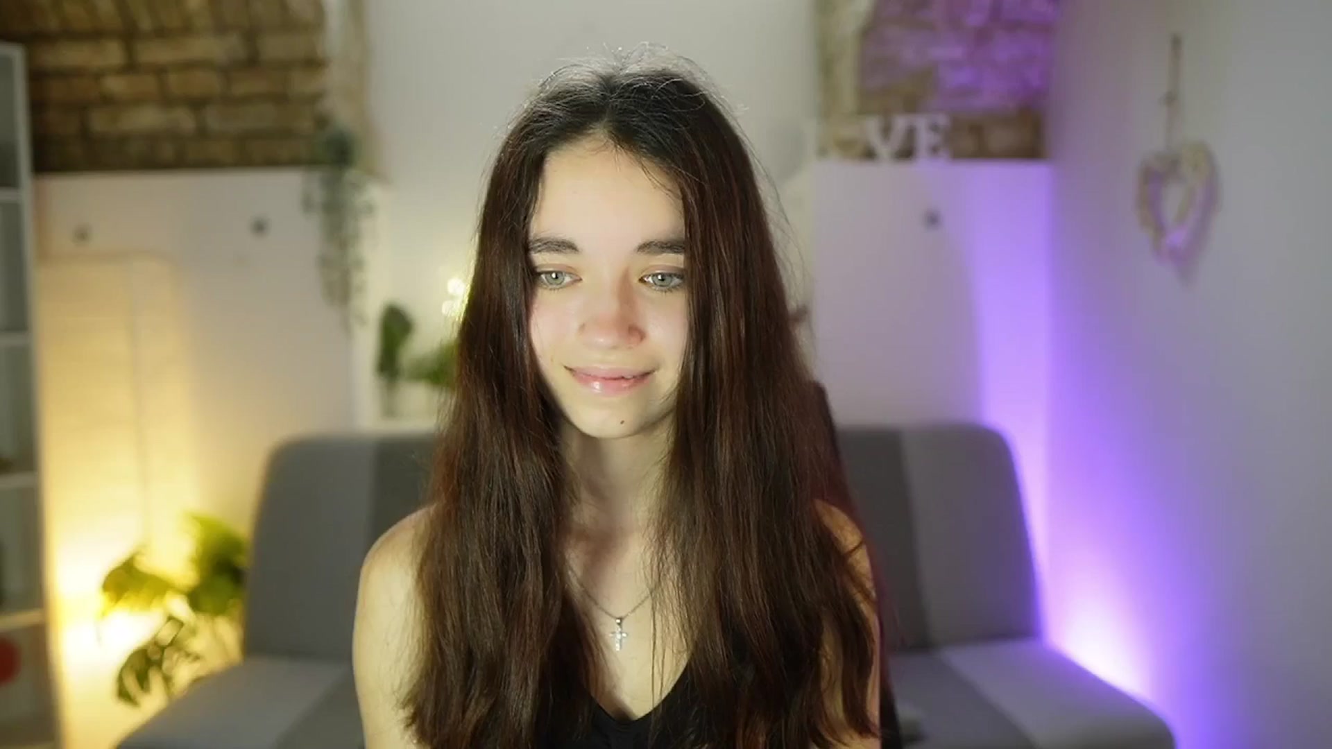 Gallery image thumbnail from Gia_Paige18's myfreecams stream on, 04/23/2025, 12:59 image 10 of 20