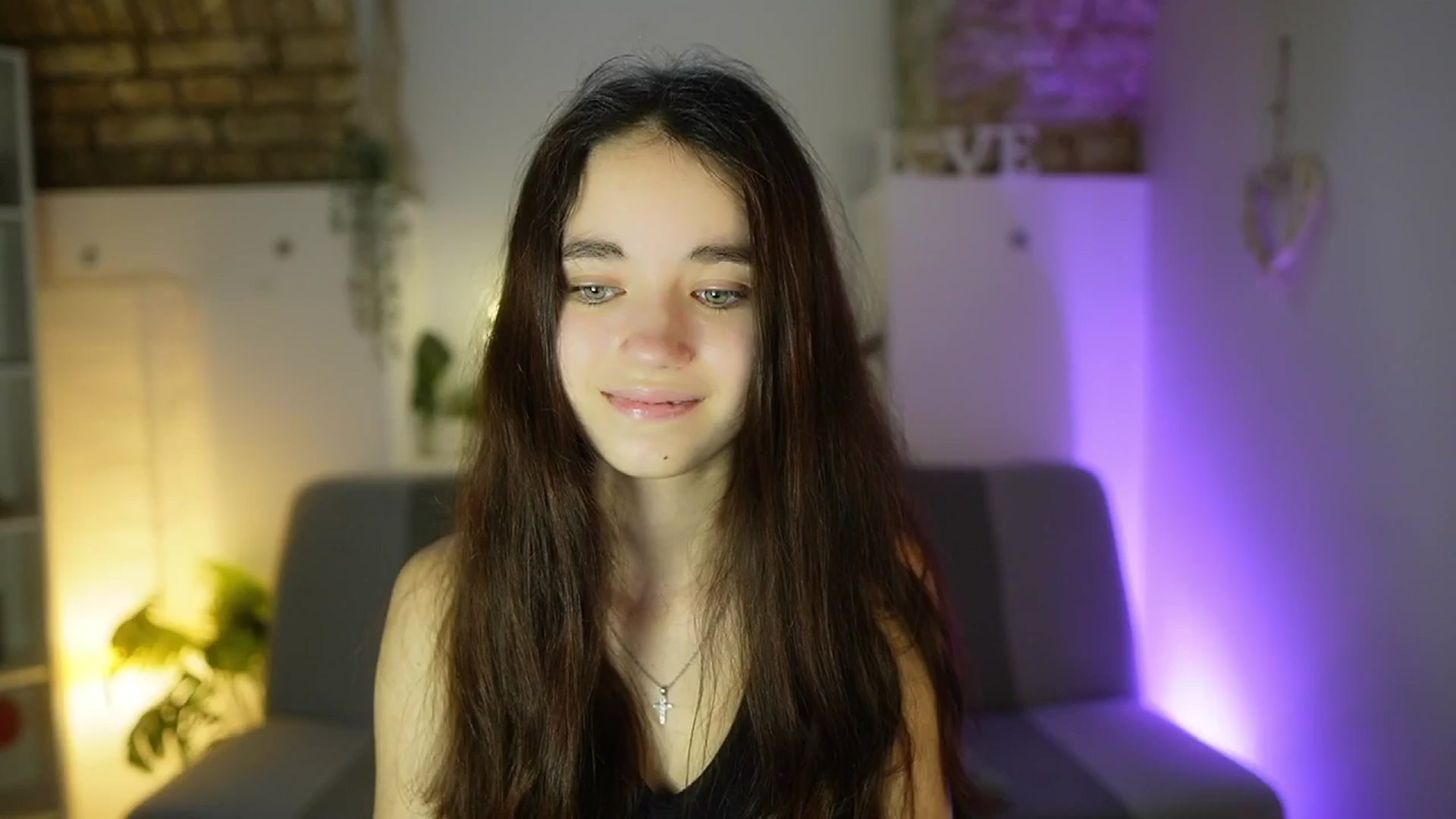 Gallery image thumbnail from Gia_Paige18's myfreecams stream on, 04/23/2025, 12:59 image 9 of 20