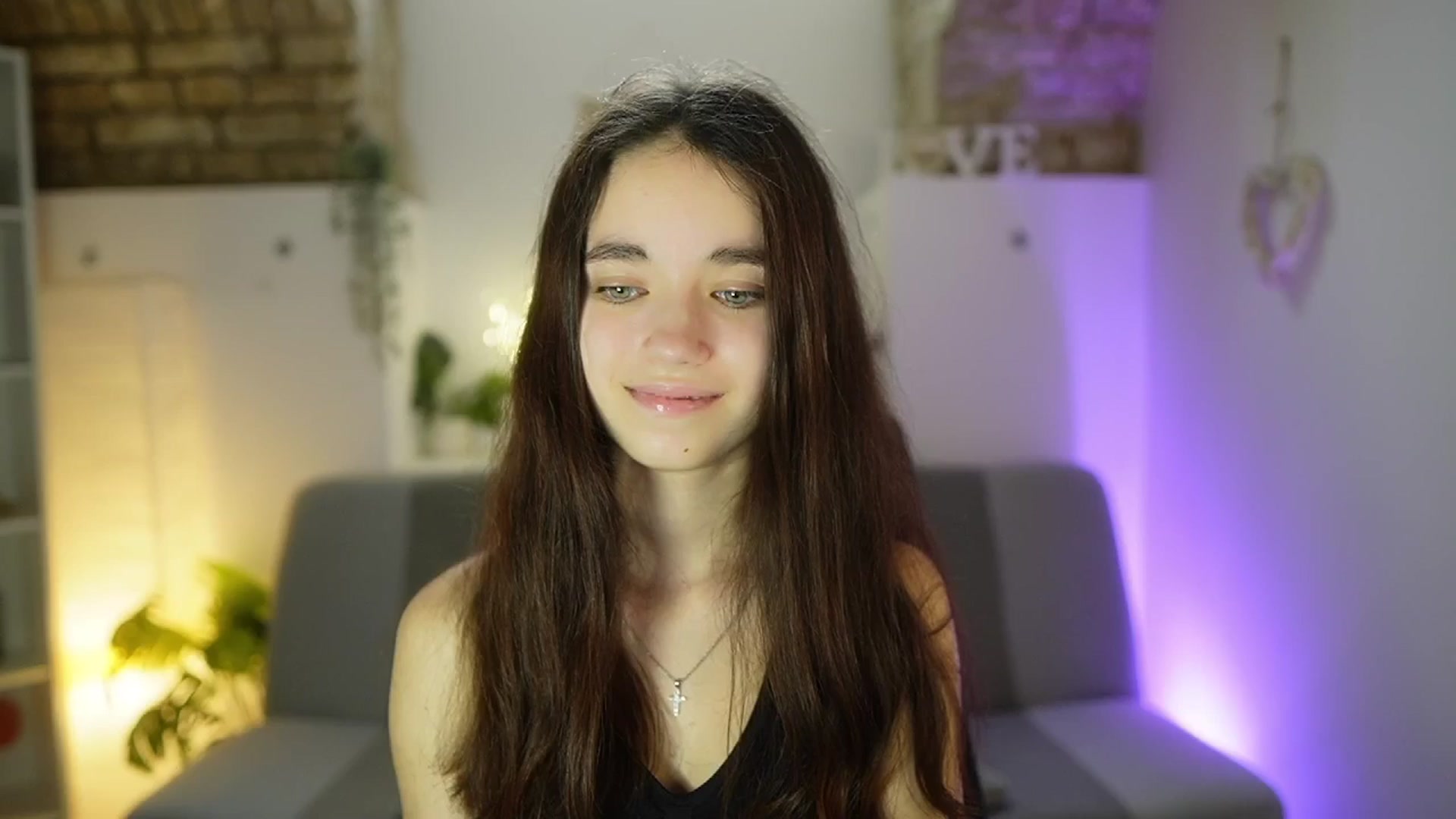 Gallery image thumbnail from Gia_Paige18's myfreecams stream on, 04/23/2025, 12:59 image 11 of 20