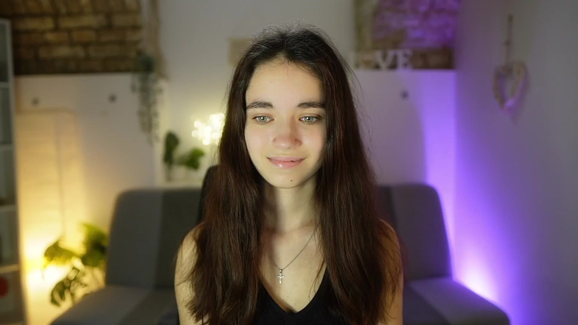 Gallery image thumbnail from Gia_Paige18's myfreecams stream on, 04/23/2025, 12:59 image 1 of 20